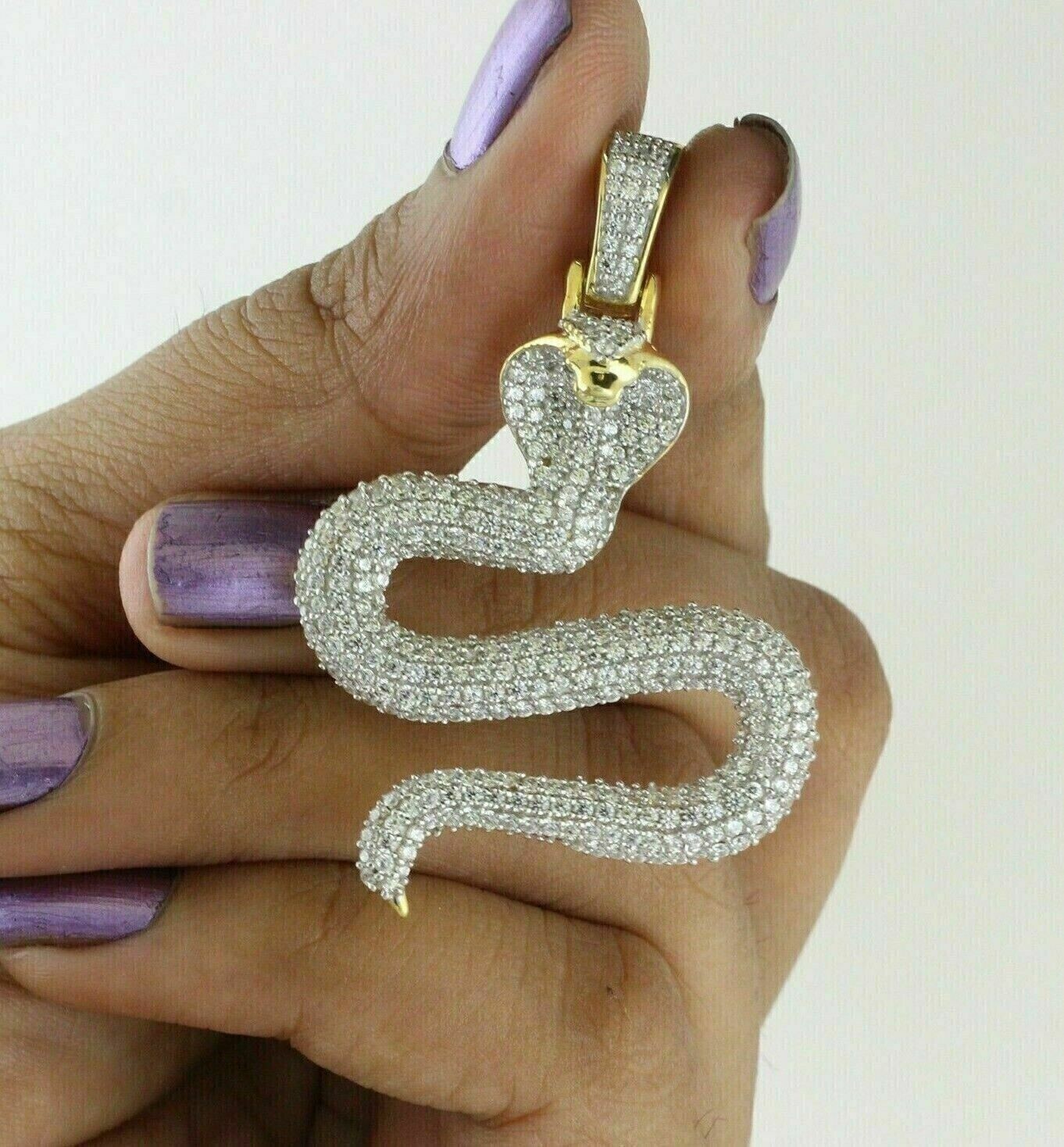Round Cut Simulated Diamond Stunning Snake Pendant In 14K Yellow Gold Plated
