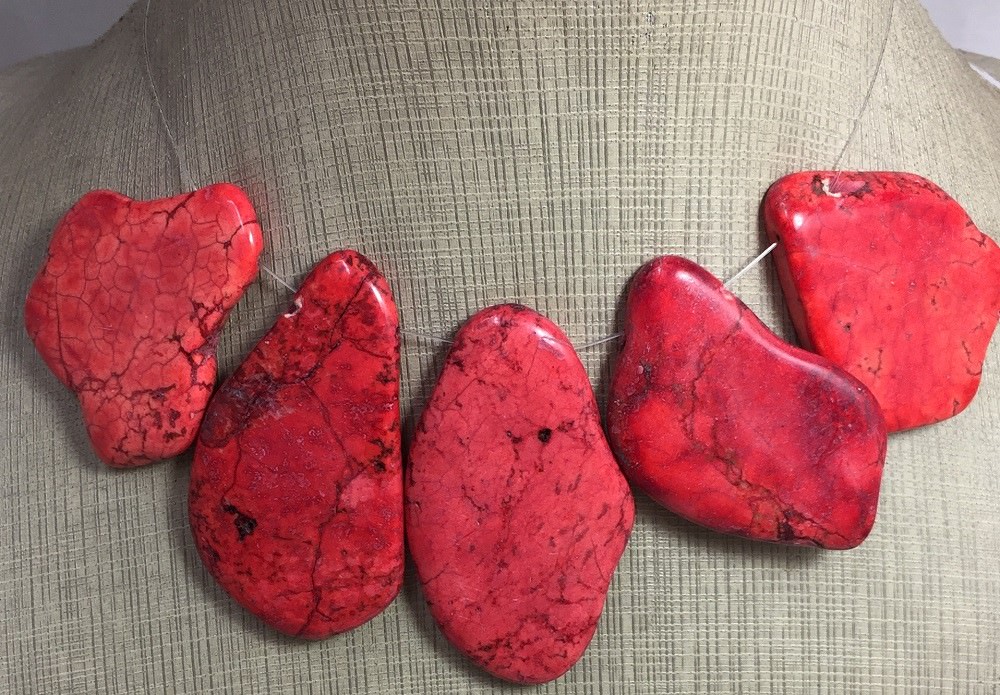 1/2 lbs pre drilled red howlite slabs /22mm-50mm(T752-w8)