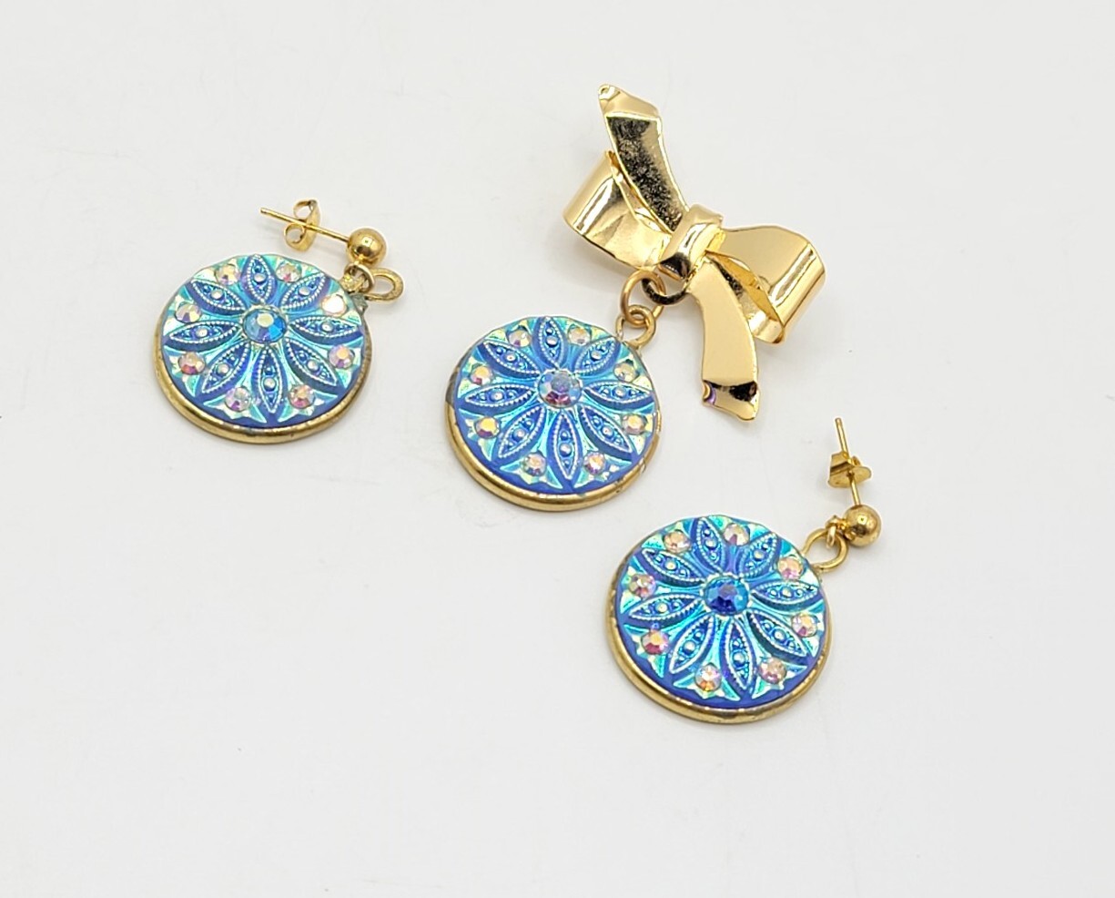 Vtg Set HILLCRAFT Brooch Earrings Dangle Post Molded Blue Glass Flower Jewelry
