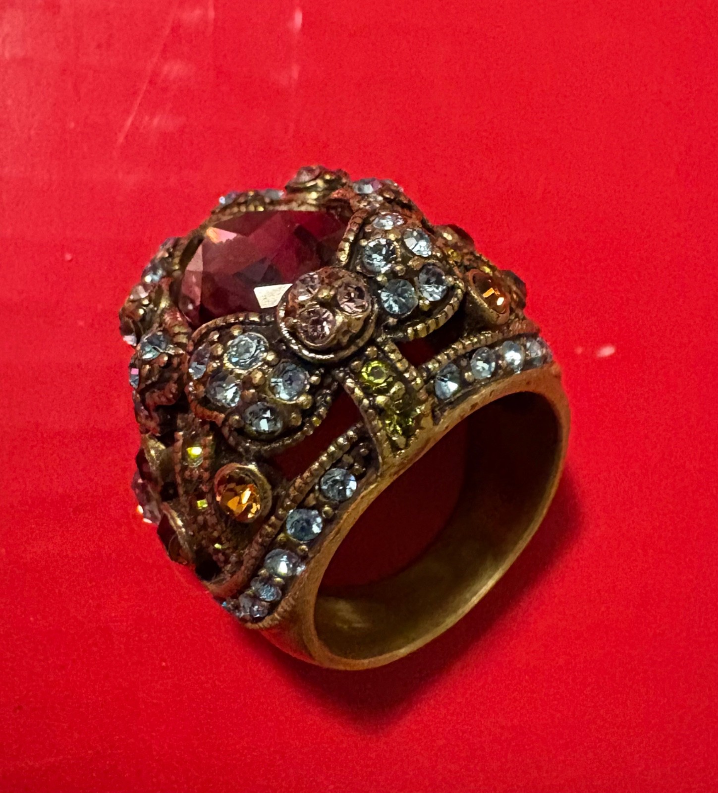 Heidi Daus Ring , weighs 18 grams, multiple stones, see photos for details