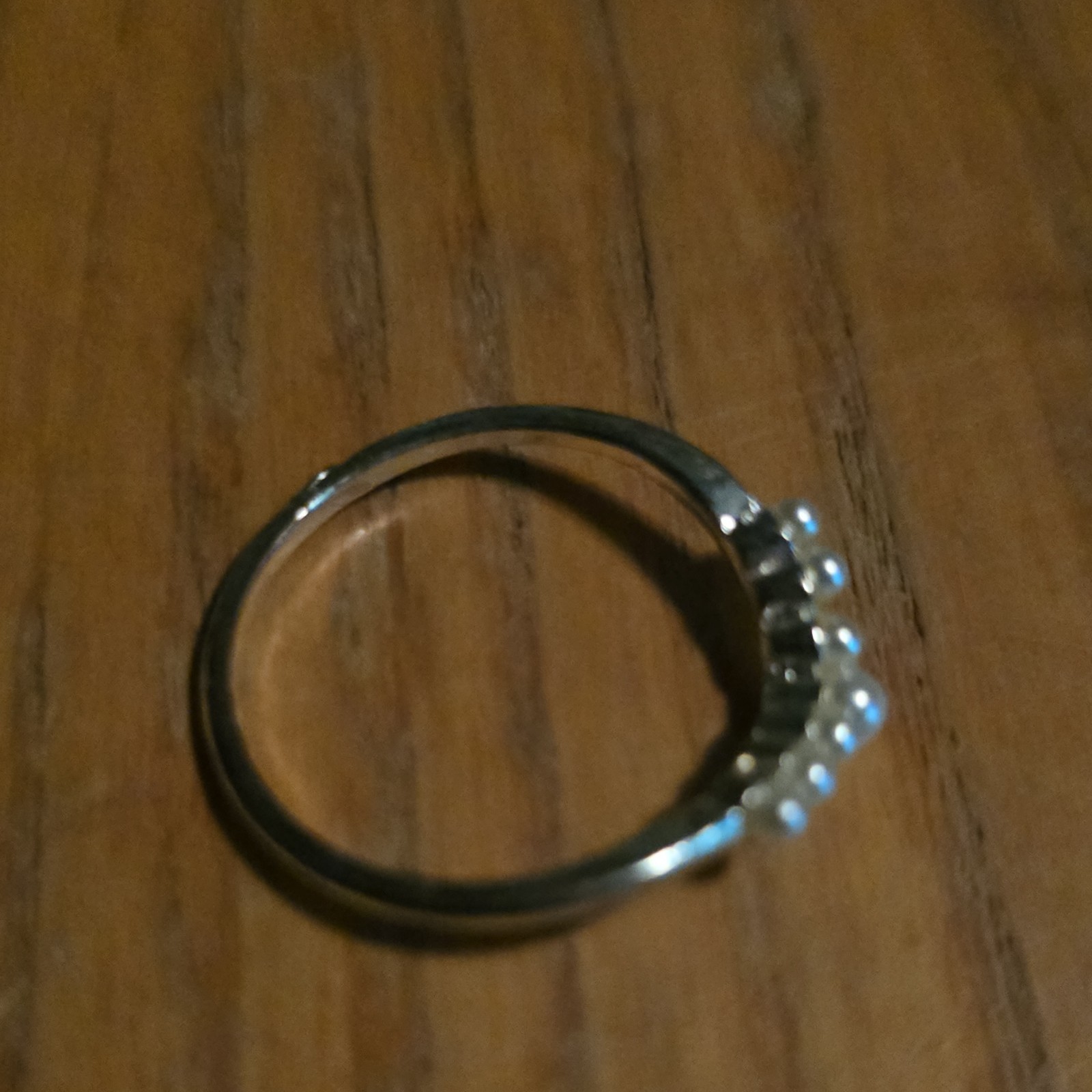 Silver Tone Metal Band Ring White Round Pearl Cluster Size 8.75