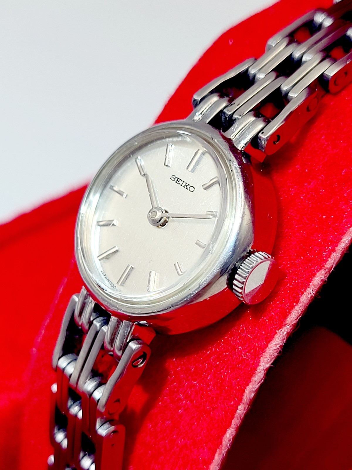 Seiko Ladies Mechanical 18mm Watch Ref. 1100-1400 Manual Wind Japan 1971 Works