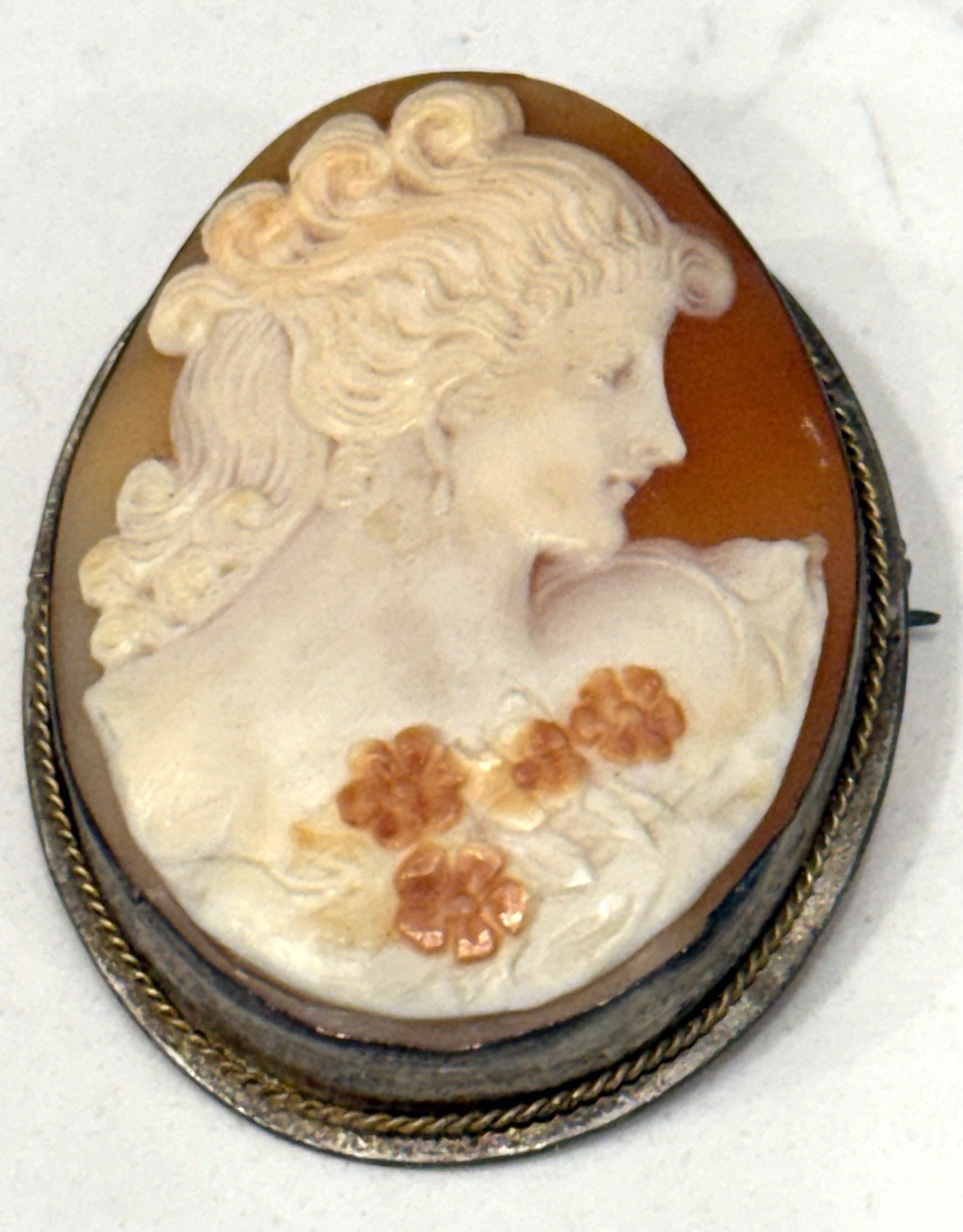 Stunning Shell Cameo profile of a woman adorned With Flowers Brooch/Pendant