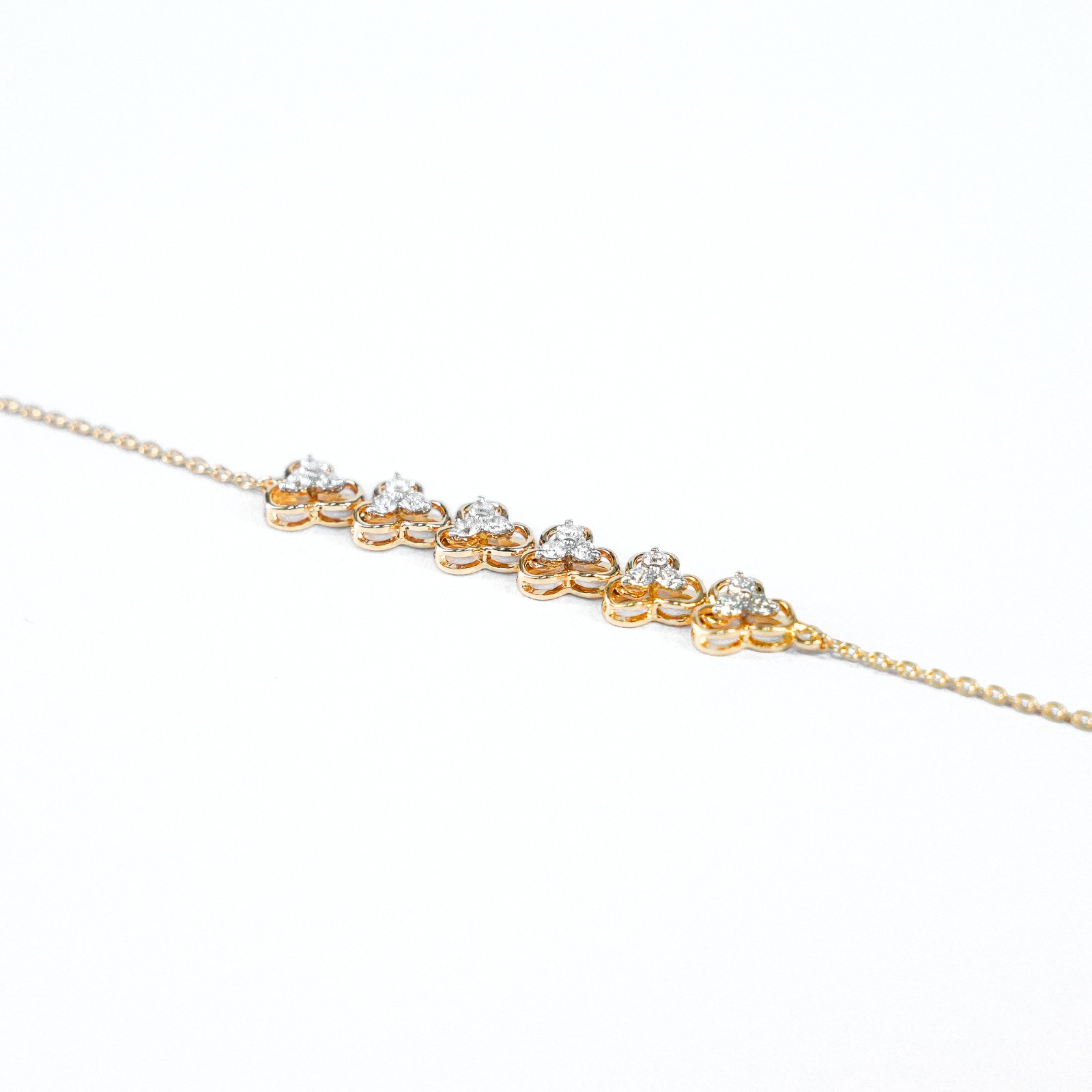 18 KARAT DIAMOND BRACELET | NATURAL DIAMOND | IGI CERTIFIED | YELLOW GOLD