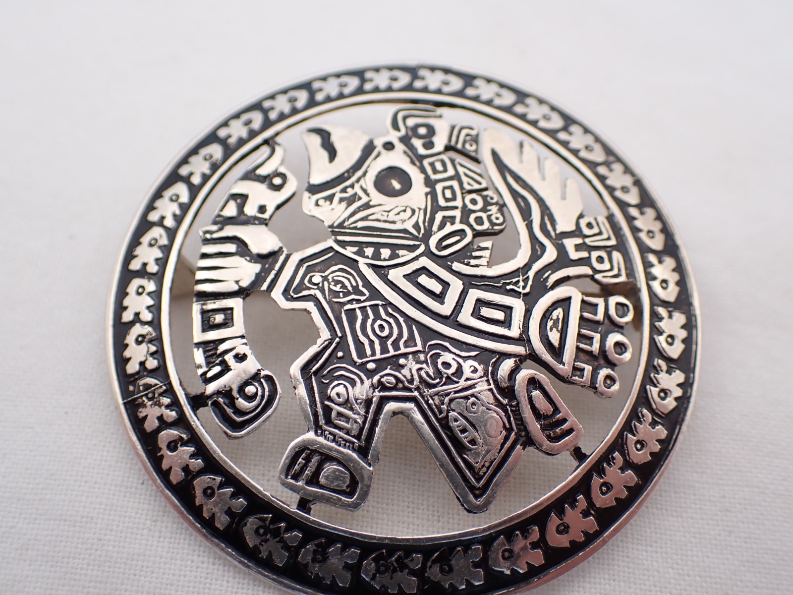 Vintage Peru Sterling Silver Unusual Handmade Brooch PD-14