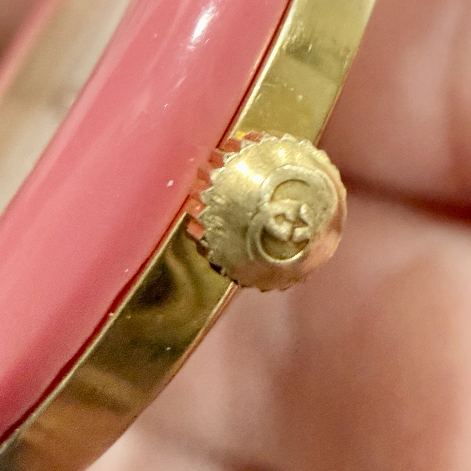 Gucci Change Bezel 1100 Gold 26mm Pink Bezel Quartz Women’s Watch RUNS!