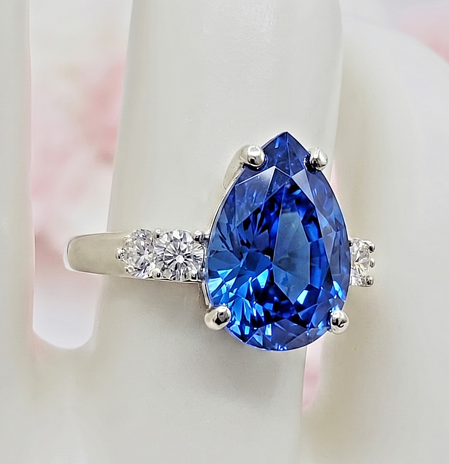 Stunning Pear Cut 8.85 Ct Certified Azure Blue Diamond RingFREE Diamond Studs