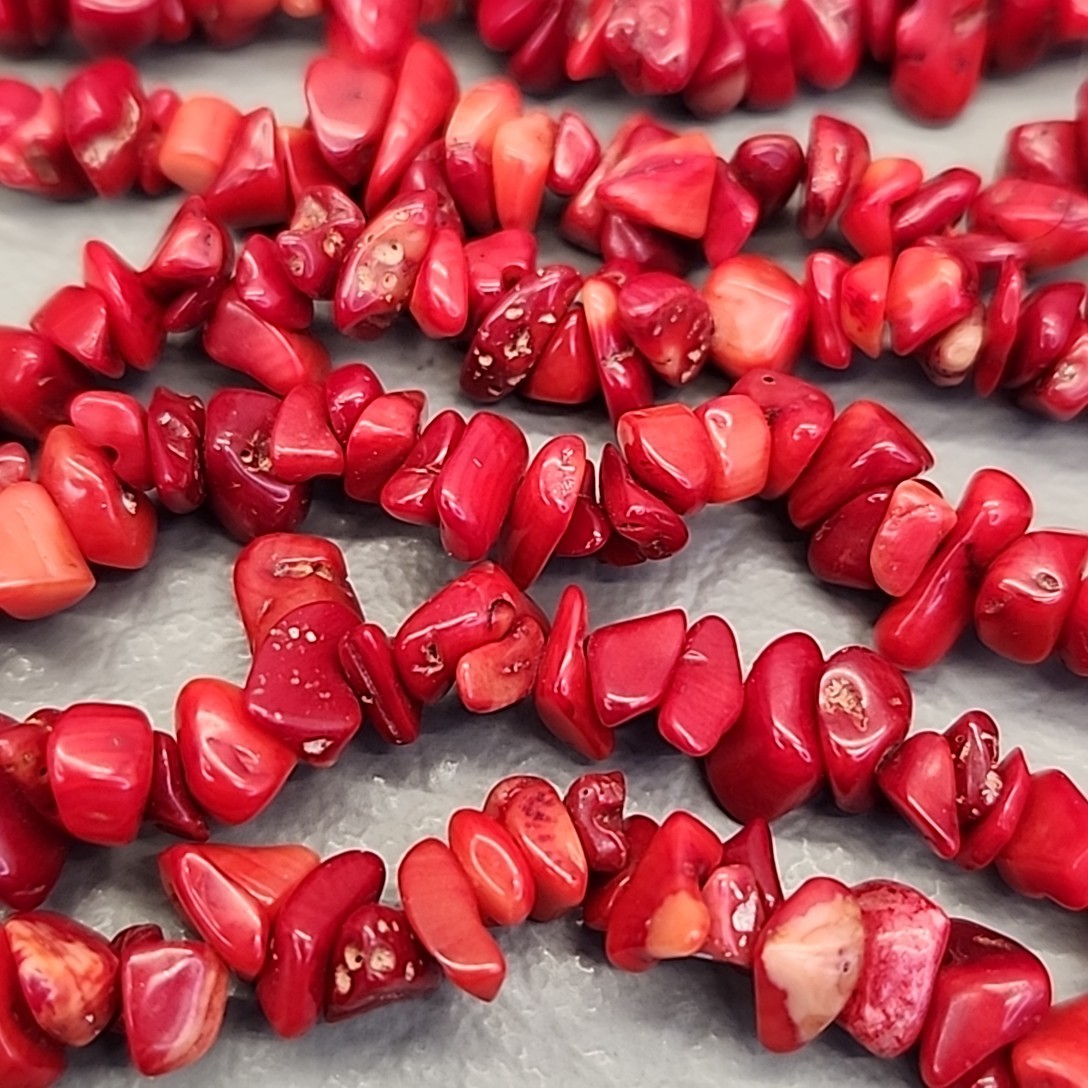 Necklace Red Dyed Coral Chip Beaded Polished Beach Sea Life 38″