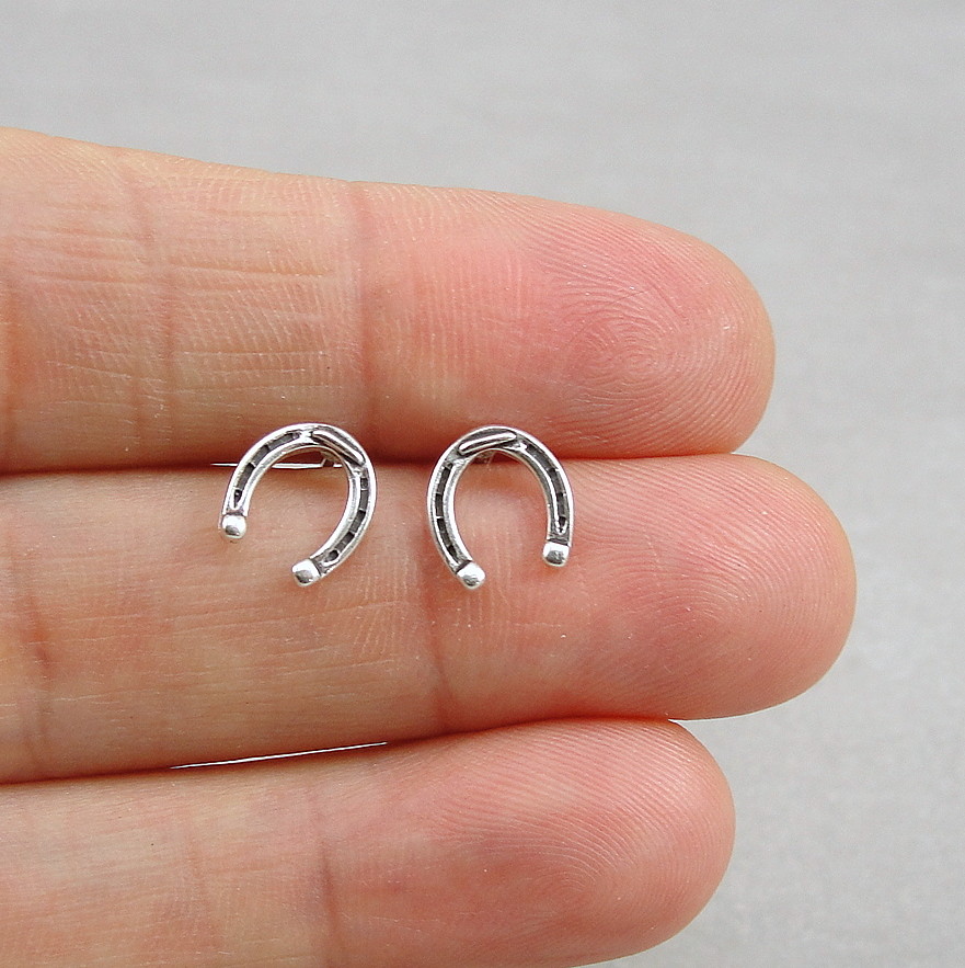 Horseshoe Post Earrings – 925 Sterling Silver – Good Luck Horseshoe Studs NEW
