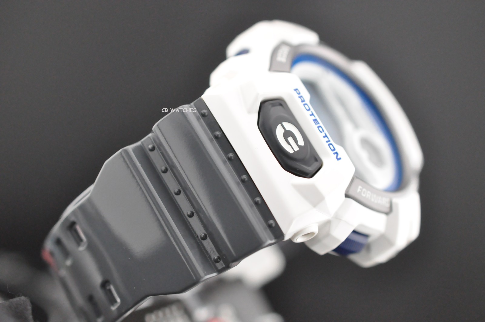 Rare Casio G-SHOCK G-8900SC-7 Classic Series Men White Digital Watch