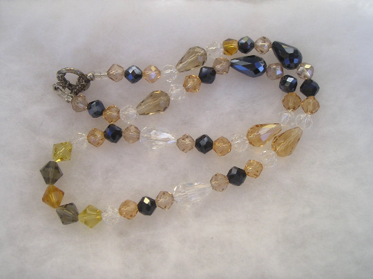 Lovely Multi Crystal Black Clear Gray Yellow Toggle Necklace