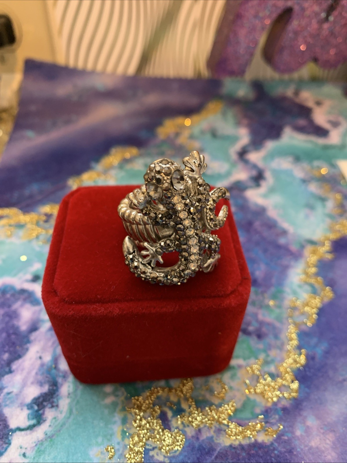 Silver Tone Rhinestone Lizard Stretch Fashion Stretch Ring