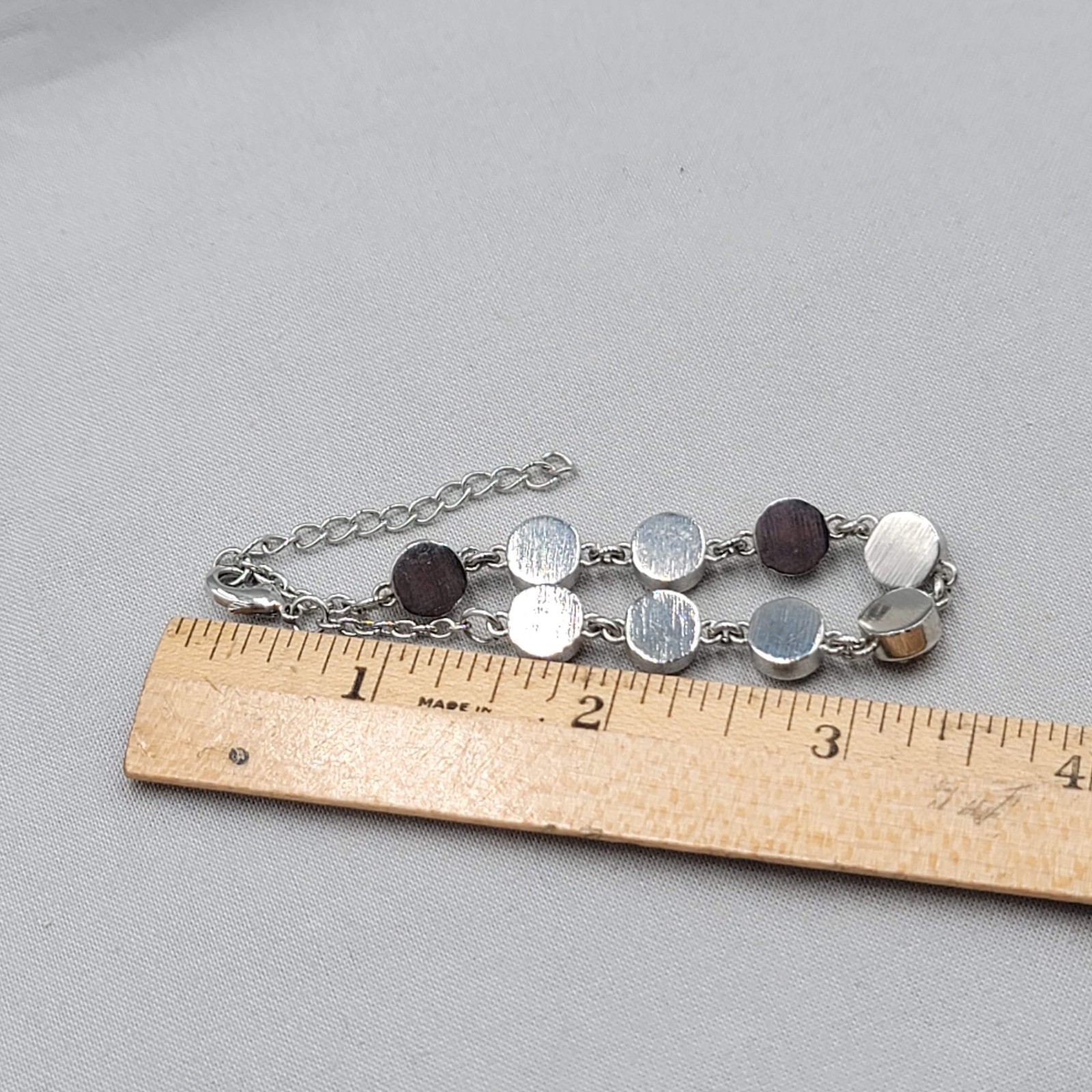 Round Rhinestone Bezel Set Bracelet Silver tone 6.5″ – 7.5″