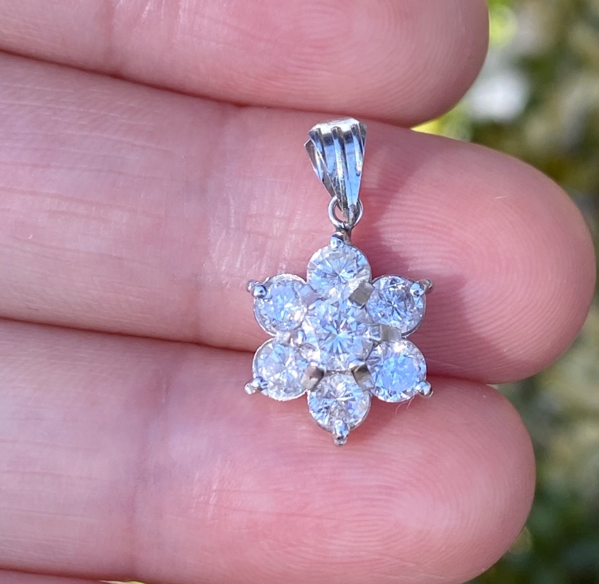Platinum 1.00TCW 100% Natural Round Diamond Cluster Pendant