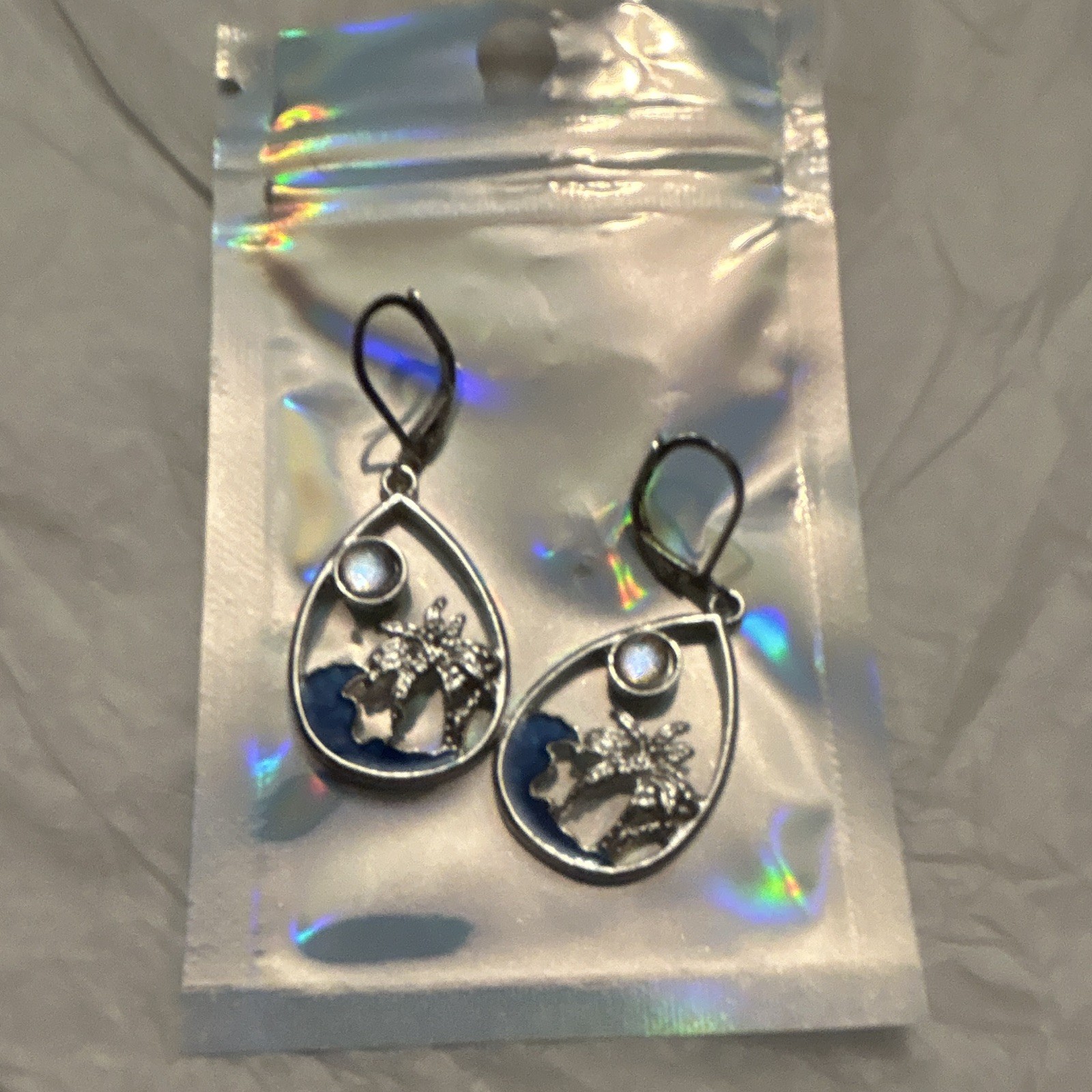Silver Tone Teardrop Dangle Drop Hook Earrings Blue Accent Nature Theme