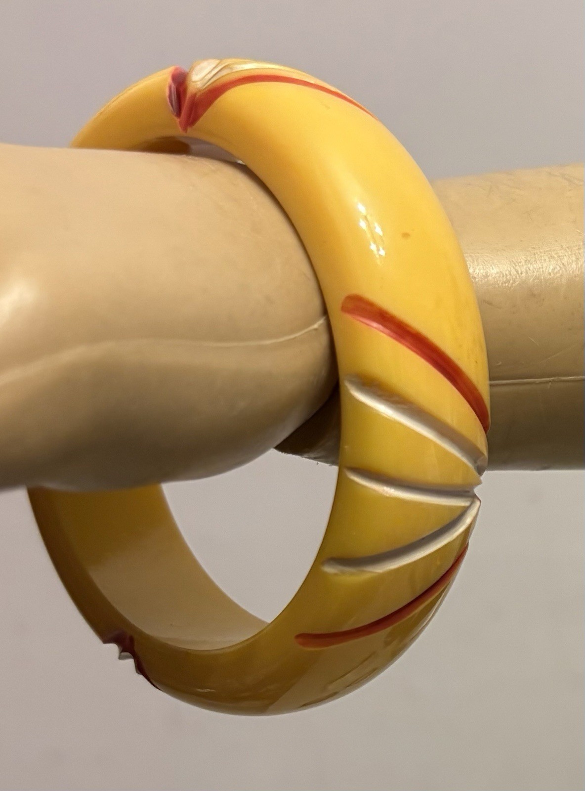 Vintage Egg Yolk Yellow Bakelite Bangle Art Deco Carved Painted Chunky TESTED