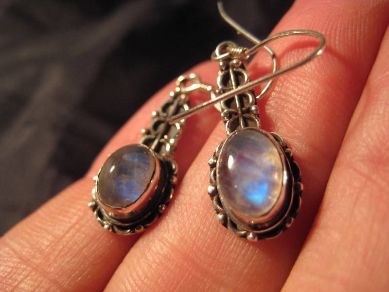 925 Silver Moonstone pair Earrings Earring jewelry Nepal himalayan art A9