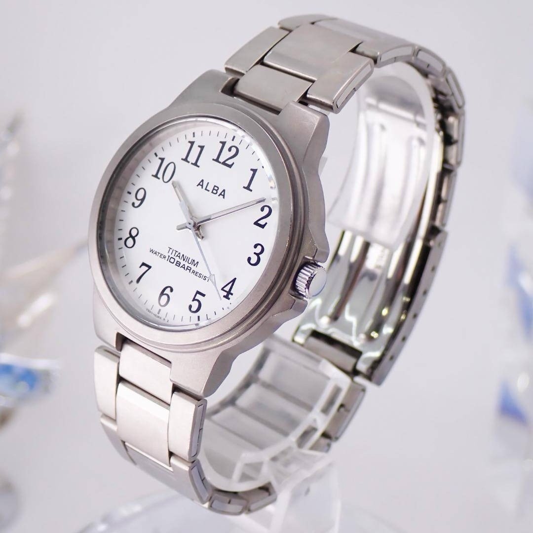 SEIKO ALBA Titanium Solar Men’s Watch V501-0DN0 1999 White Dial Runs Japan