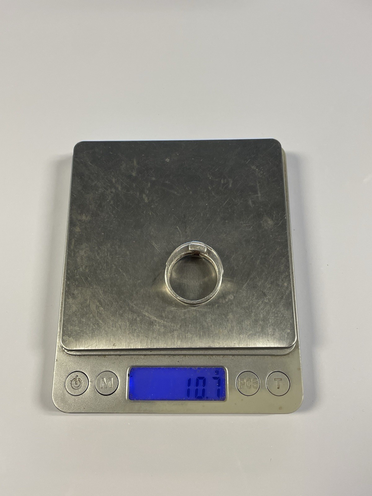 (G1426) Pre-Owned Sterling Silver Cross Ring Size 10.5 (10.7 Grams)