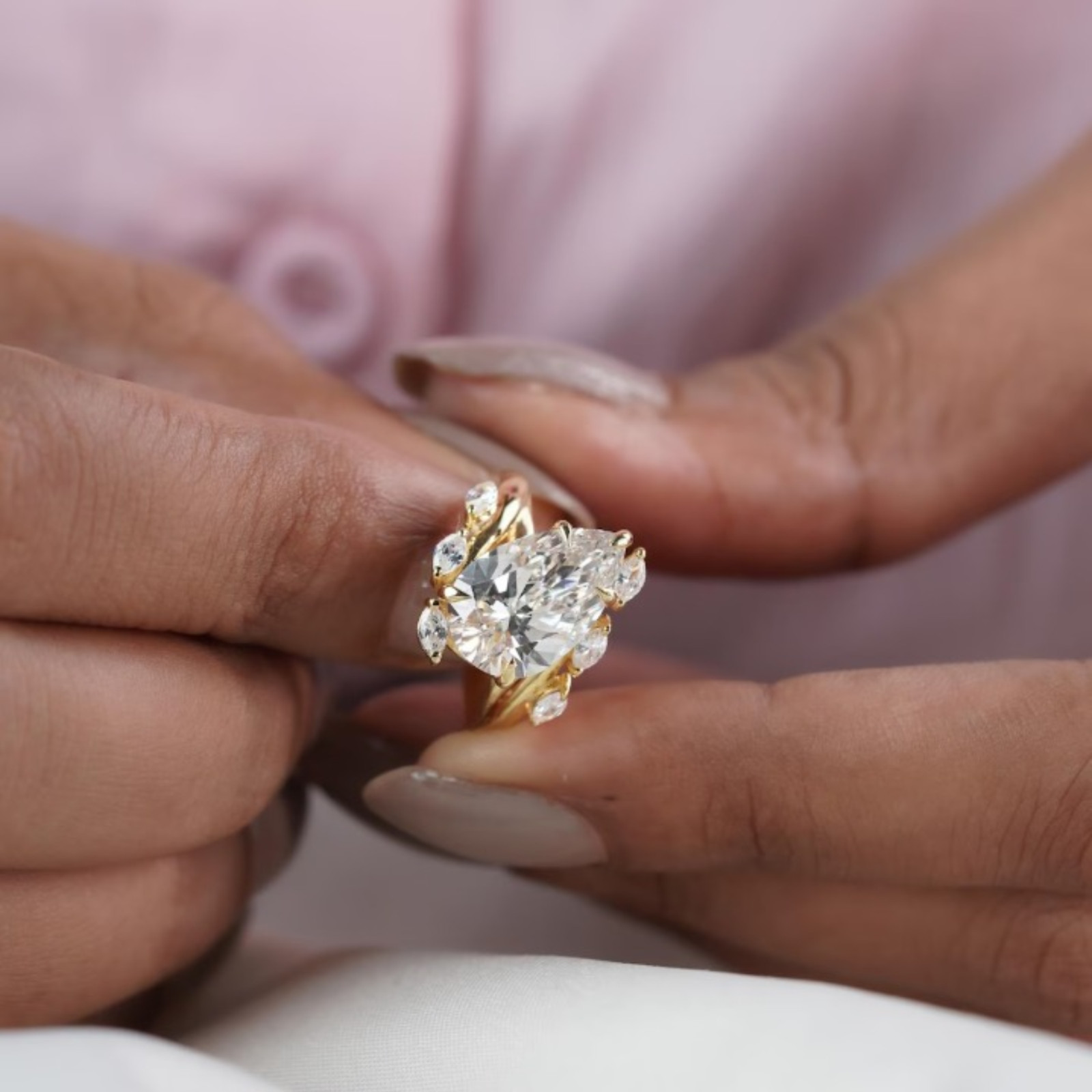 4 Carat Pear Cut Lab Grown Diamond Engagement Ring | 14k Yellow Gold VVS VS