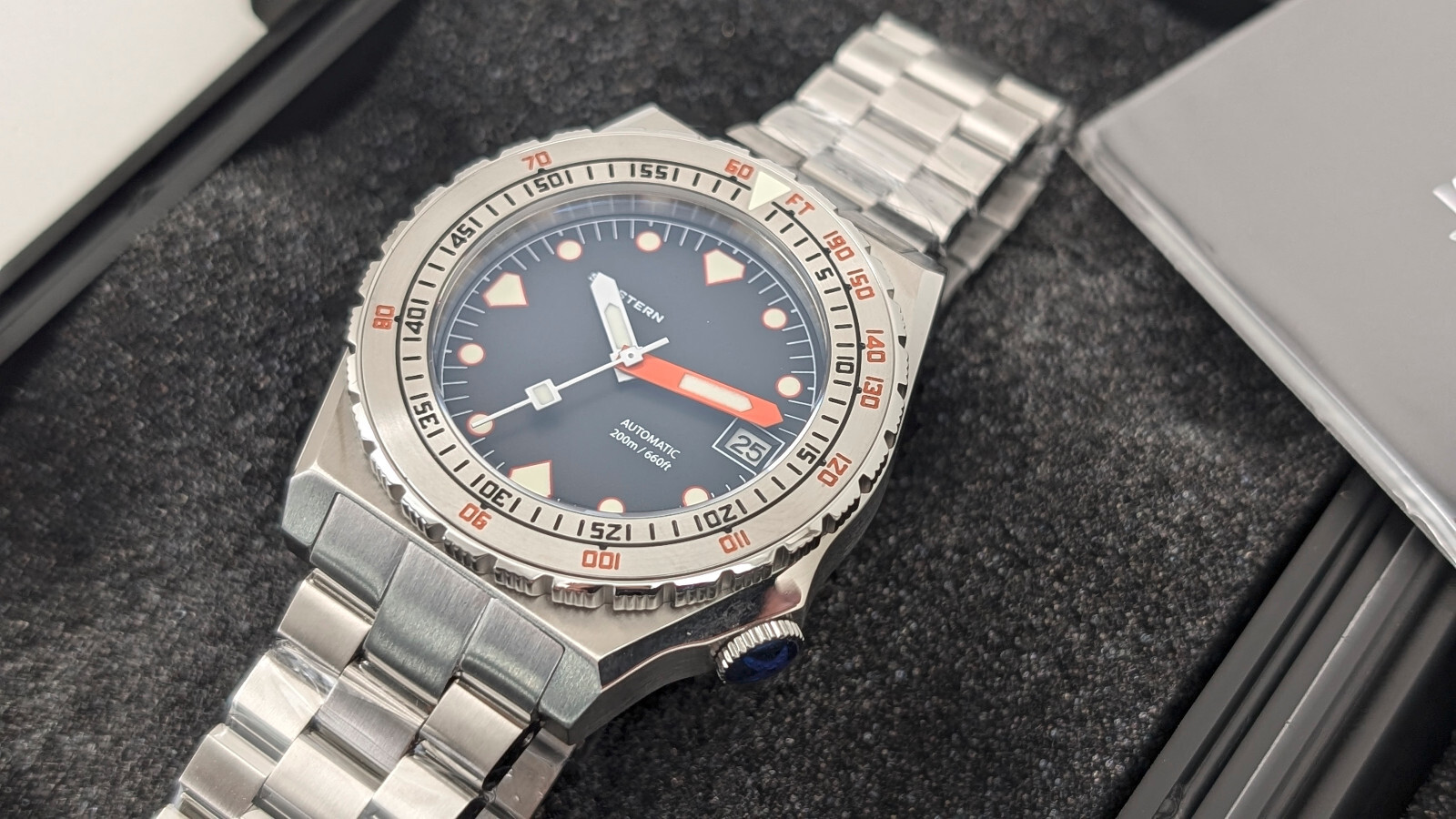 Seestern Vintage Sub 600T Black Vintage 407S Ceramic 40mm Automatic Diver Watch