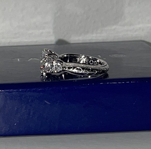QVC TACORI EPIPHANY DIAMONIQUE BLOOM CUT RING W/ PEAR ACCENTS SZ 6 #J27578