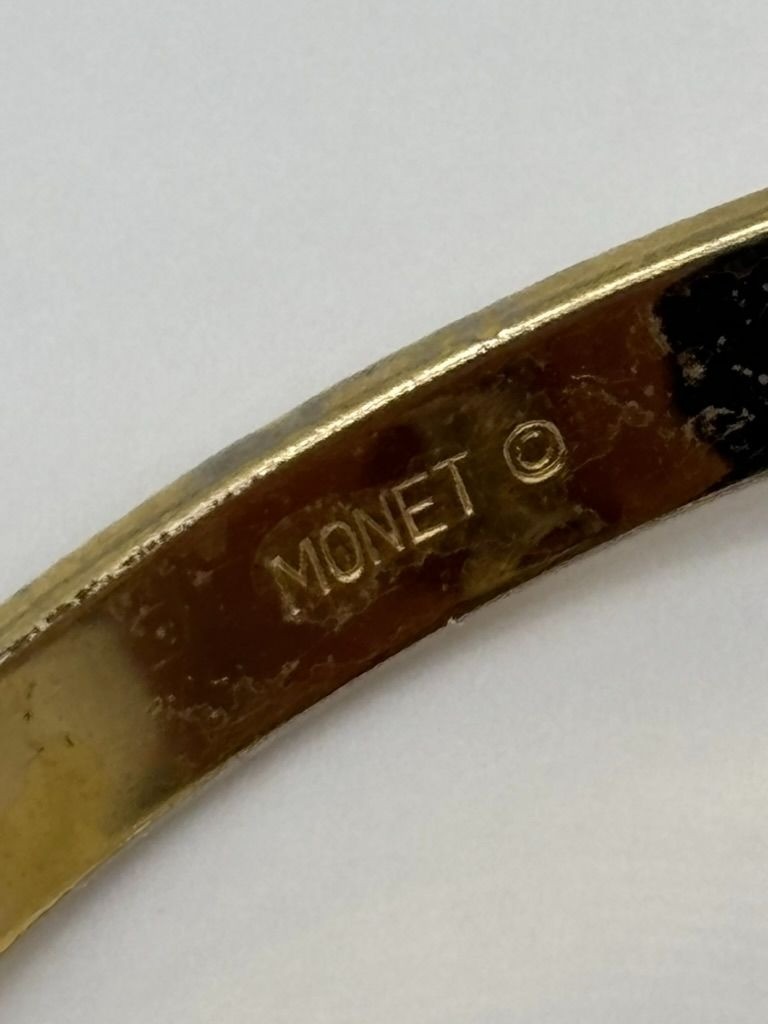 Vintage Monet Etched Textured and Shiny Gold-Tone Bangle Bracelet Signed 8-1/8″