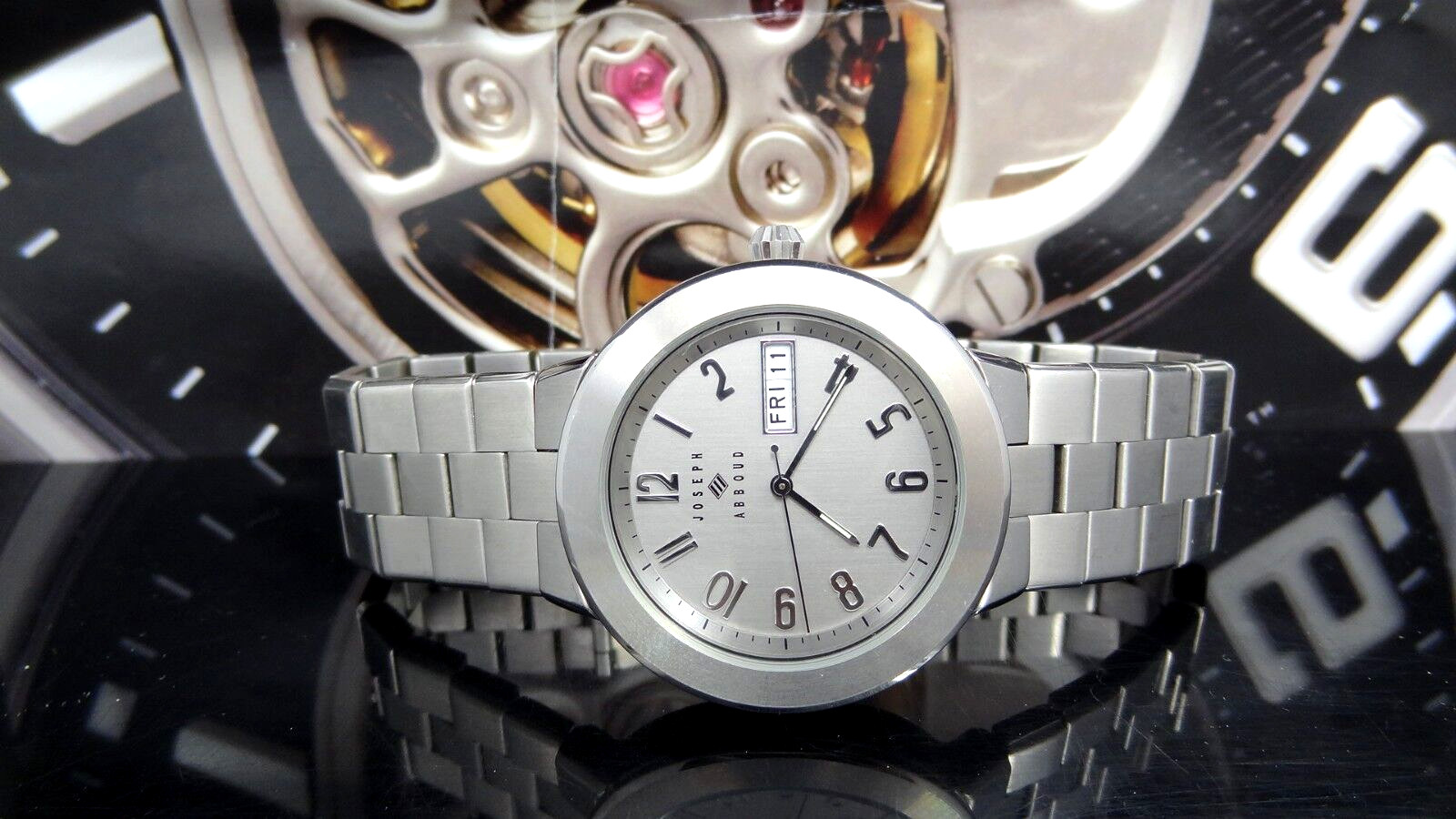 Joseph Abboud 18/1003 Gray Dial Silver Tone Day Date Indicator Men’s Watch