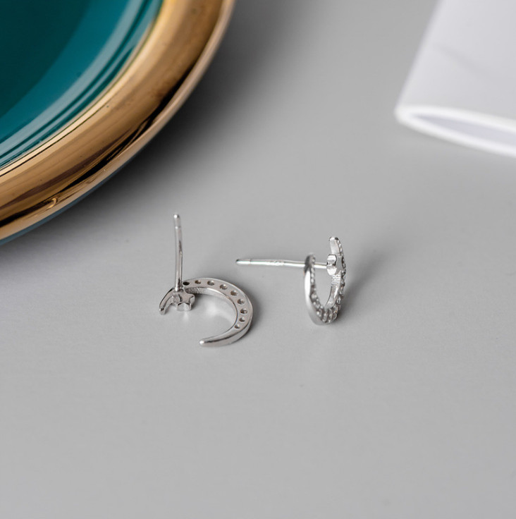 925 Sterling Silver CZ Crescent Half Moon Star Post Stud Earrings 10x8mm PE21