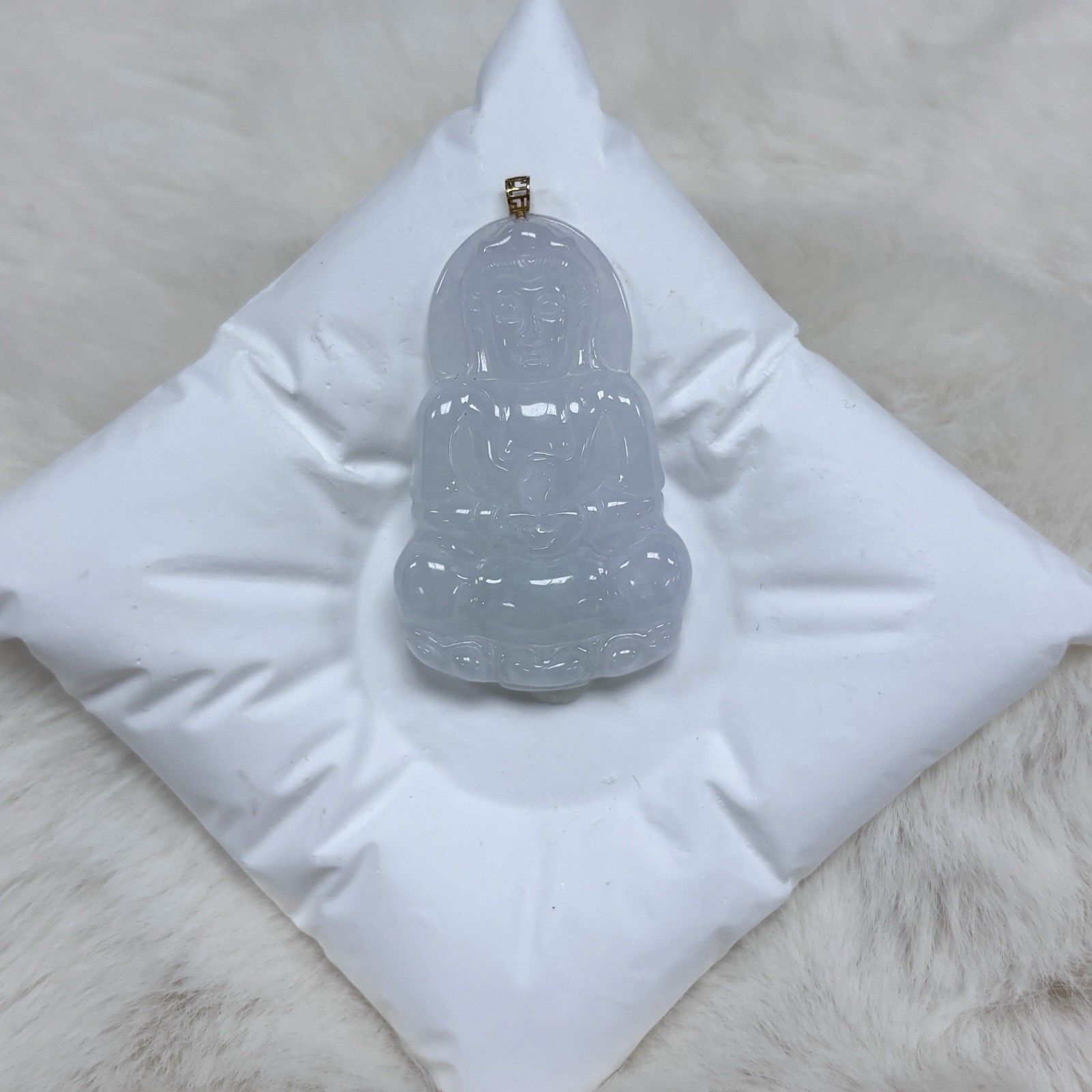 Natural Grade A Icy White Jadeite Guanyin Pendant，18k gold discount
