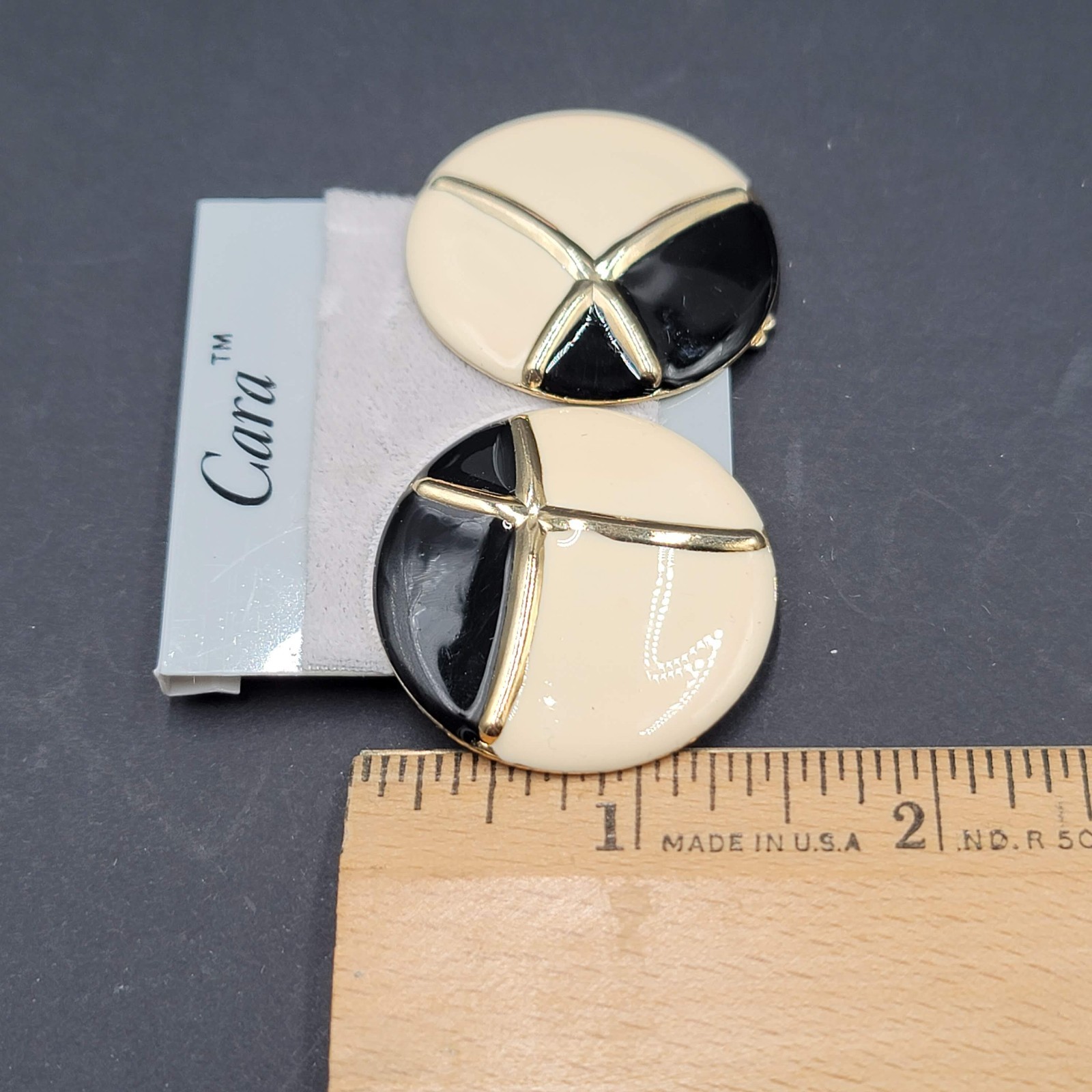 Vintage Black Cream Enamel Disc Cara Clip on Earrings NOS Prop 1.5 in
