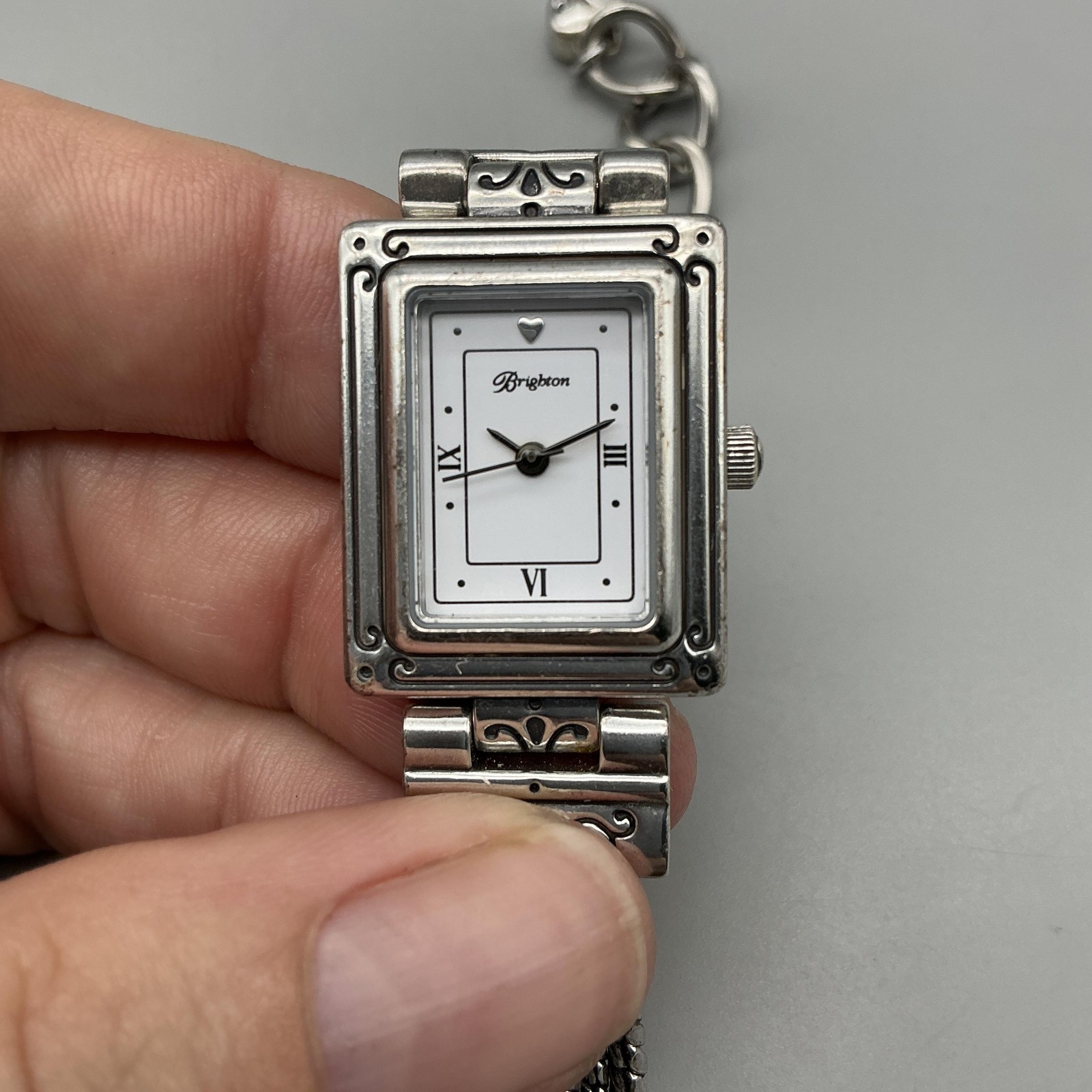 Brighton Tivoli Womens Watch 21mm White Dial Silver Tone New Battery 7.75″