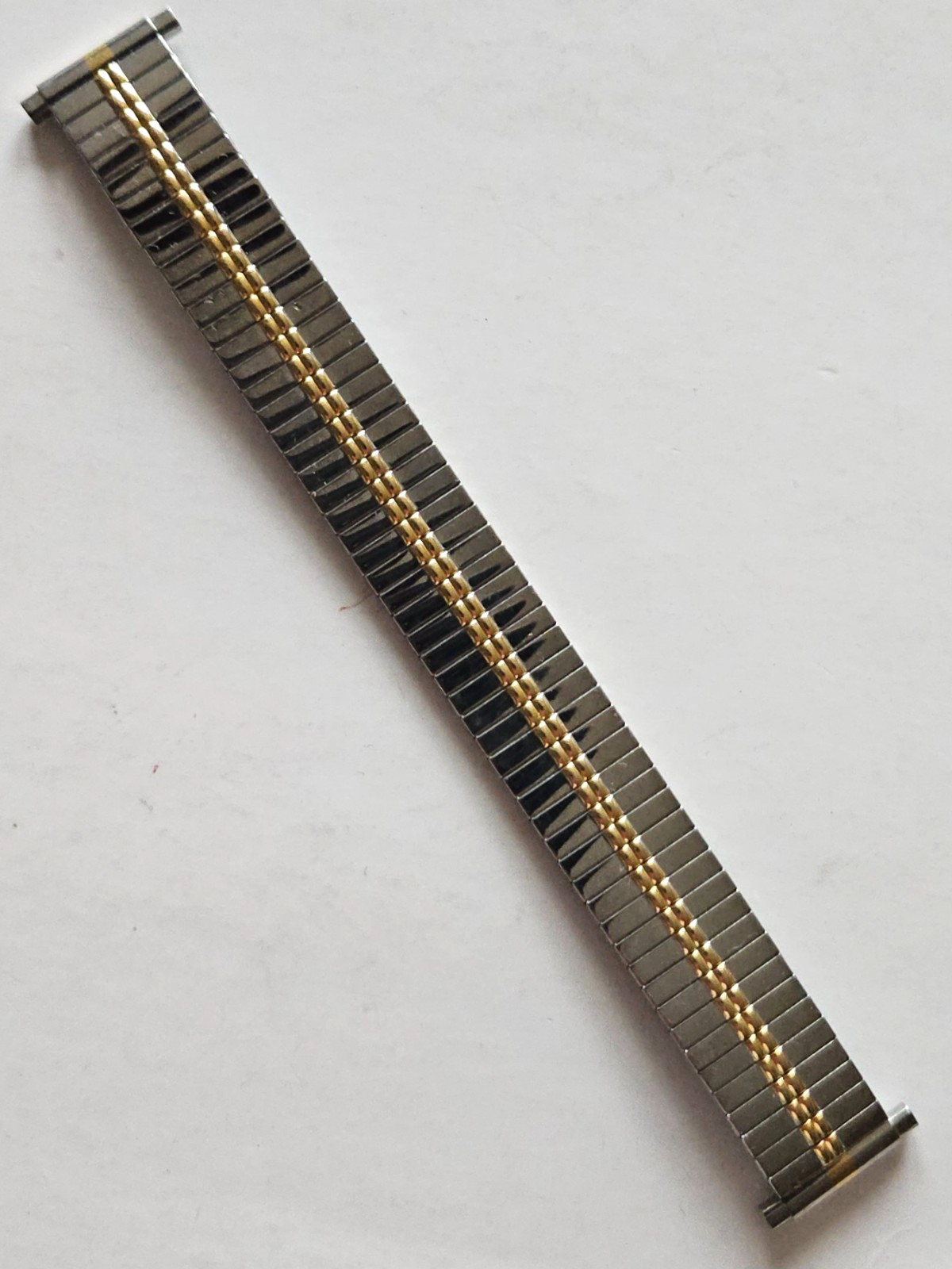 18mm – 2 Tone Elastic Metal Watch Band / Silver & Gold ( 5.5″ Min Length )