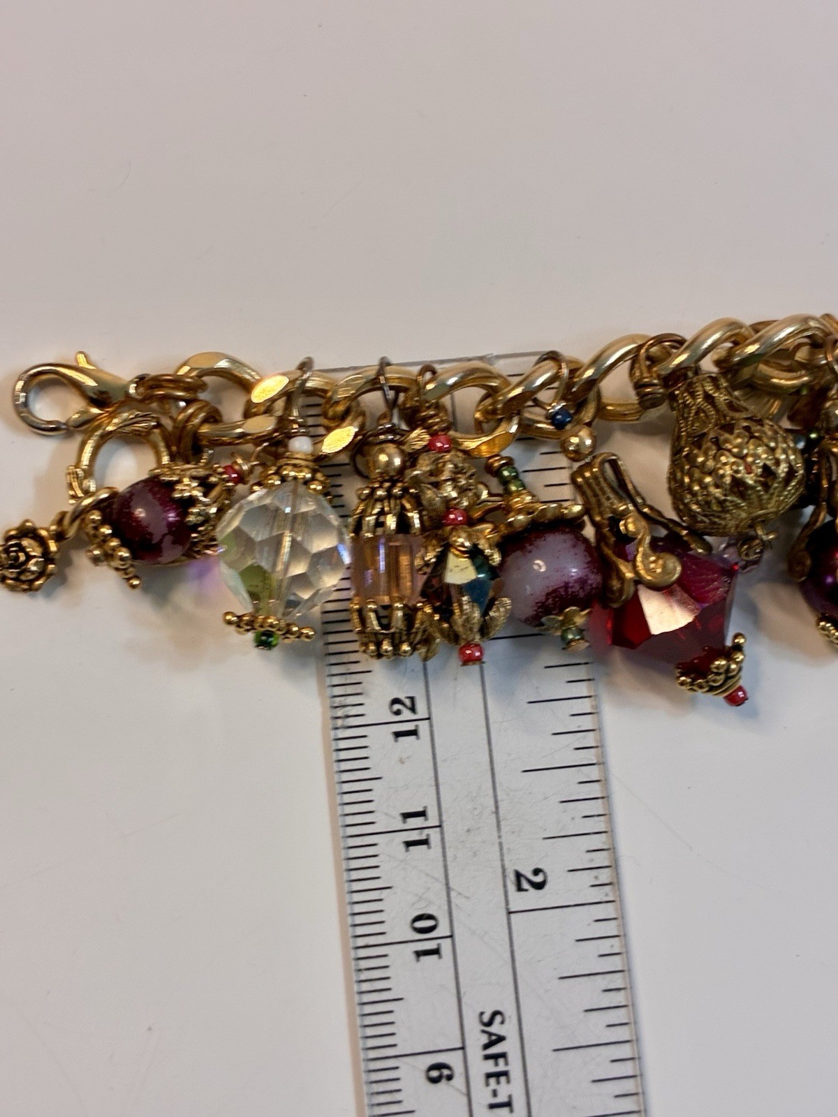Gold Tone Cable Chain Charm Bracelet Toggle w/ Crystal Dangle Leaf Charms