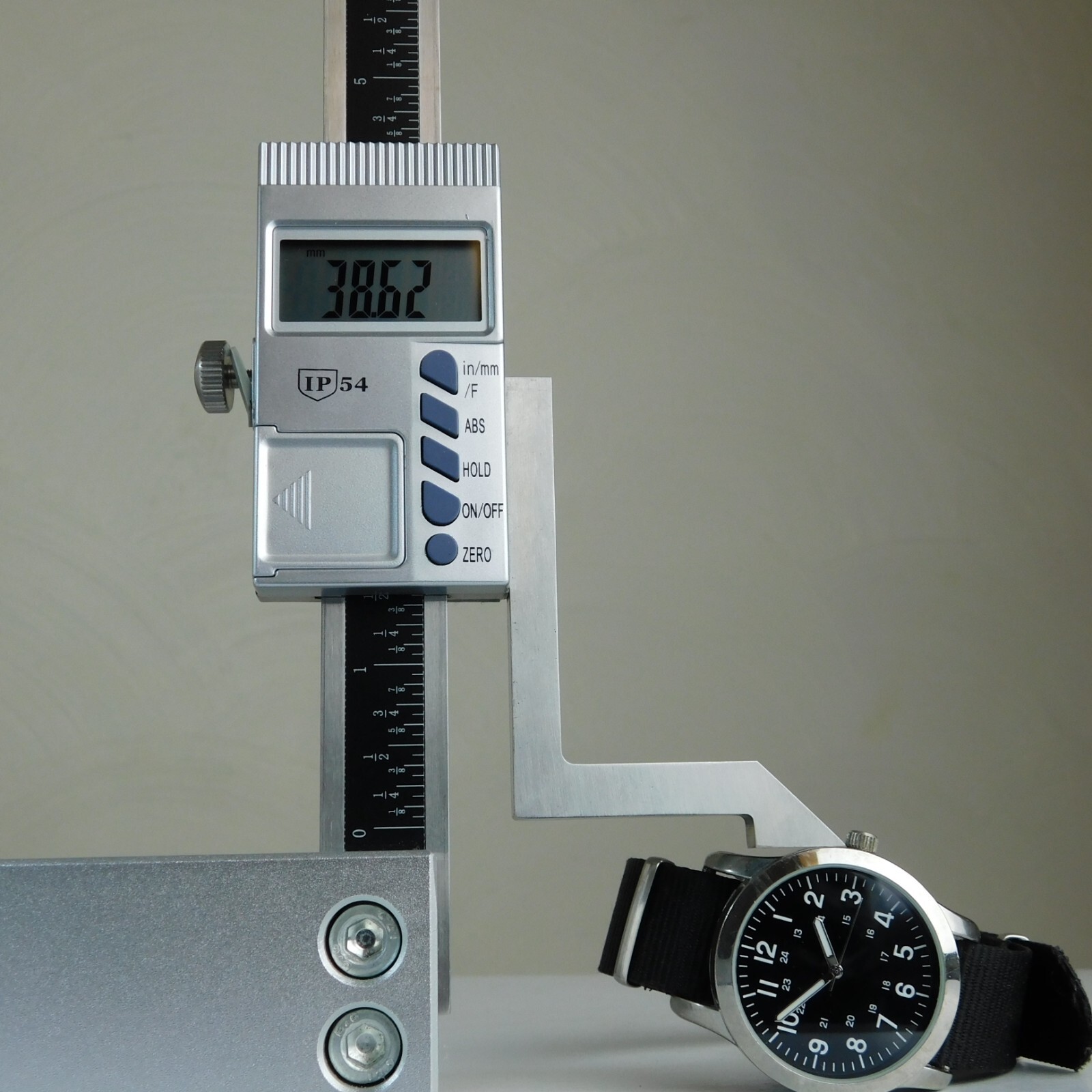 ACCUTIME WATCH CORP 6926 Nylon Band Quartz Analog Men’s Watch New Battery