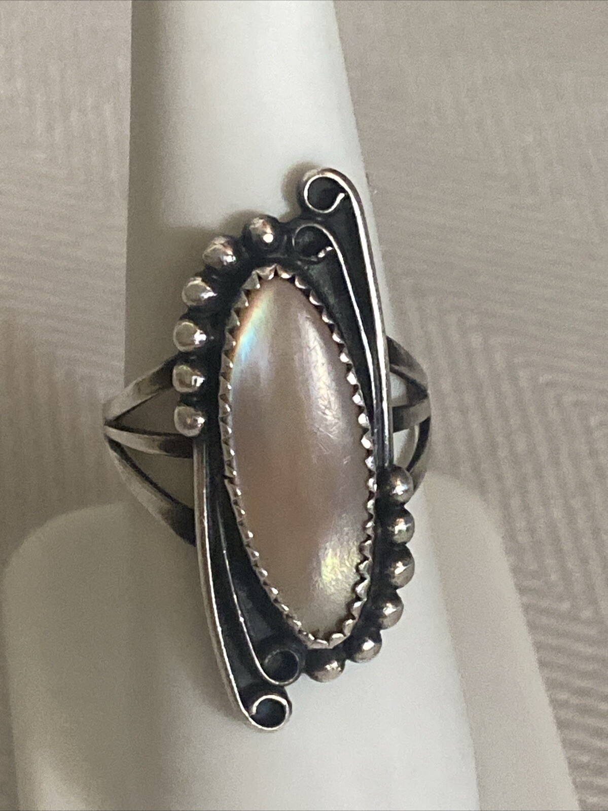 Navajo Sam P. Signed Beautiful Sterling Pink Mother Of Pearl Ring Size 6.25