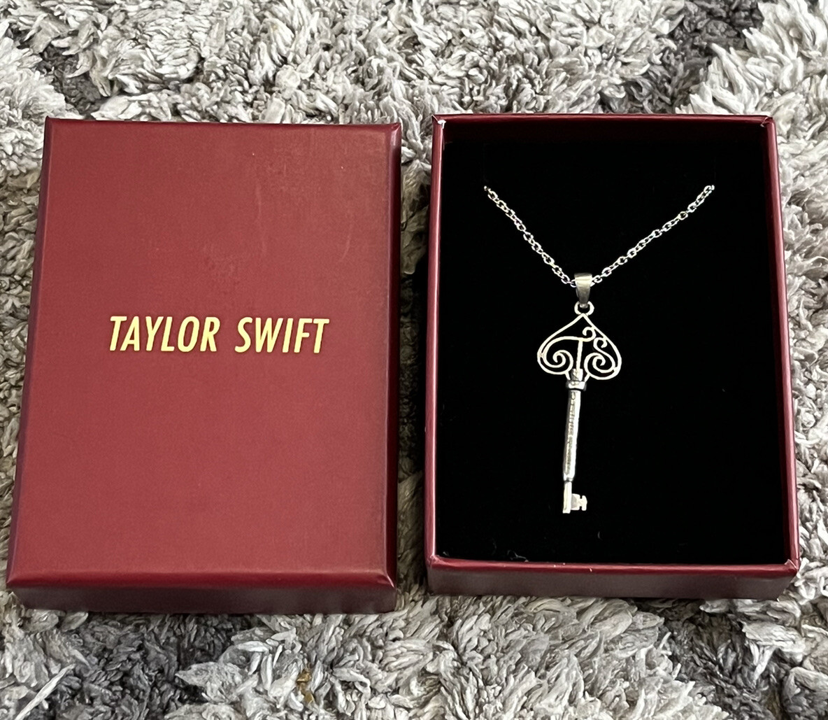 🔥New Taylor Swift I Knew You Were Trouble RED Taylor’s Version Key Necklace