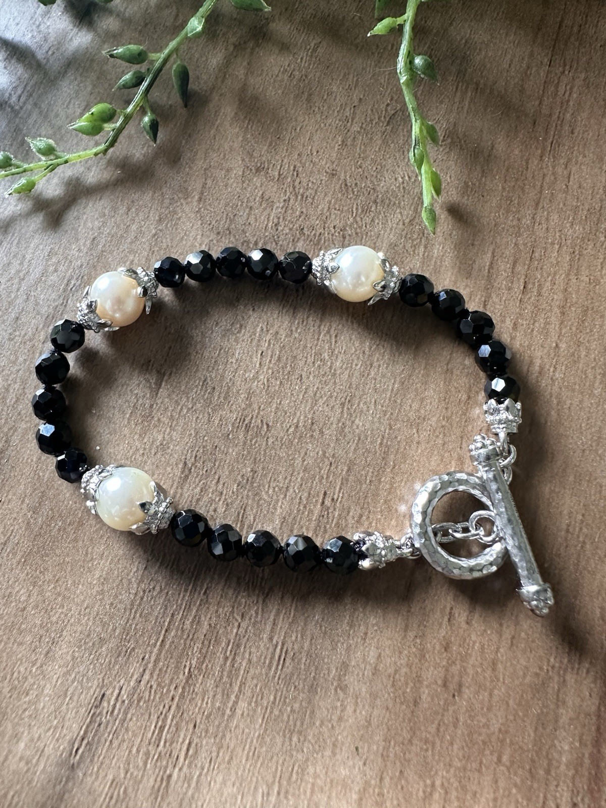 Gabriel & Co Ladies 2014 Roaring 20’s Toggle Sterling Bracelet Black Onyx Pearl