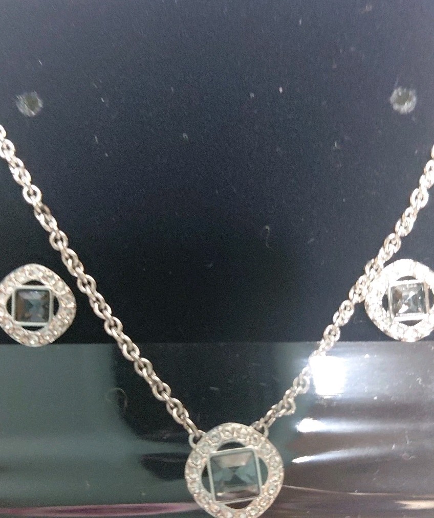 NEW AUTHENT SWAROVSKI SET Una Angelic Necklace Pendant/Earrings Blackish Stone