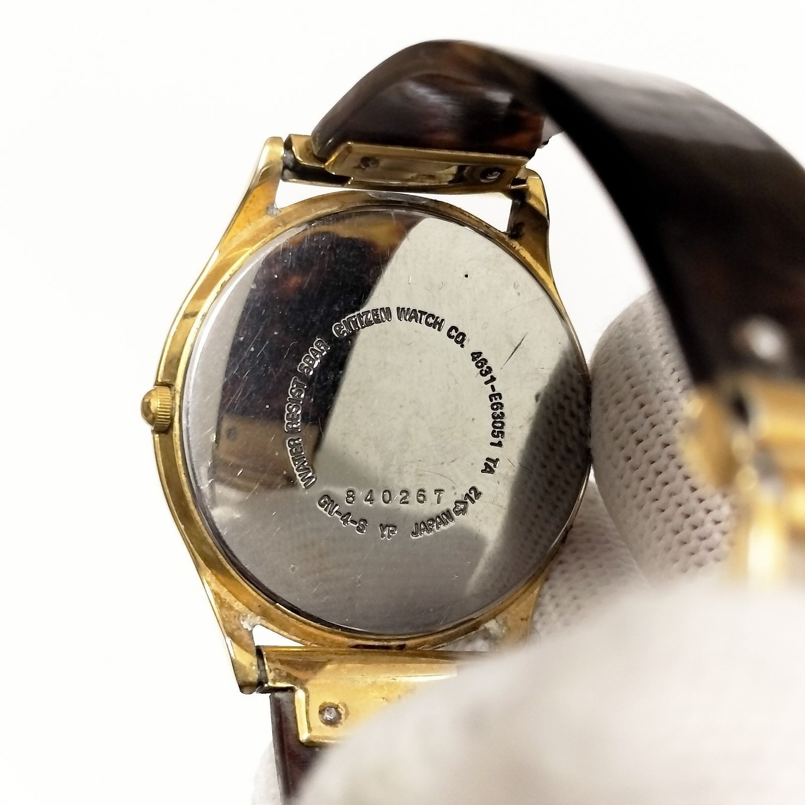 CITIZEN FORMA Round Case Gold Quartz Watch 33mm