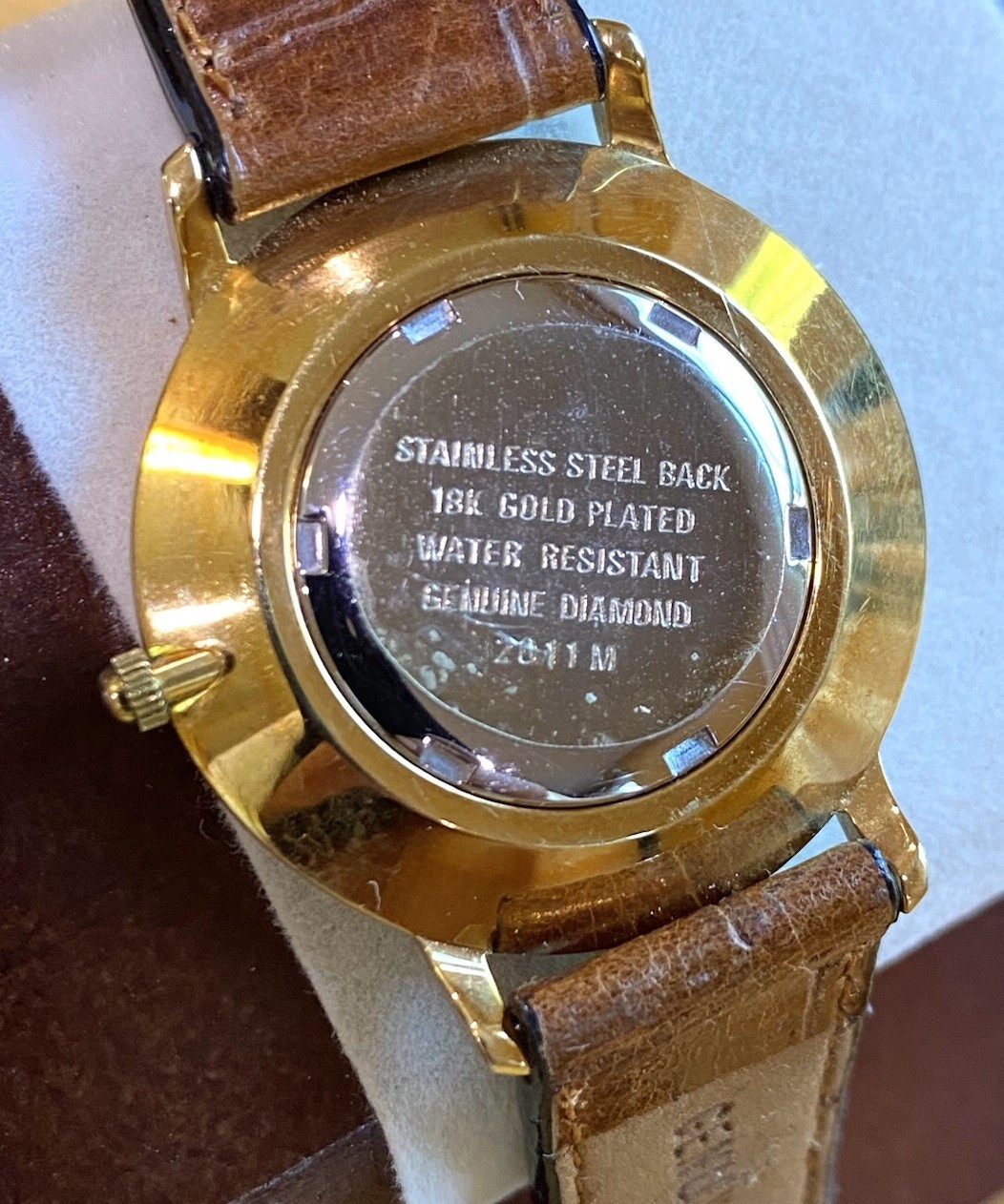 LE CHATEAU Genuine Diamond 18K Gold Plated 2011 watch w leather band