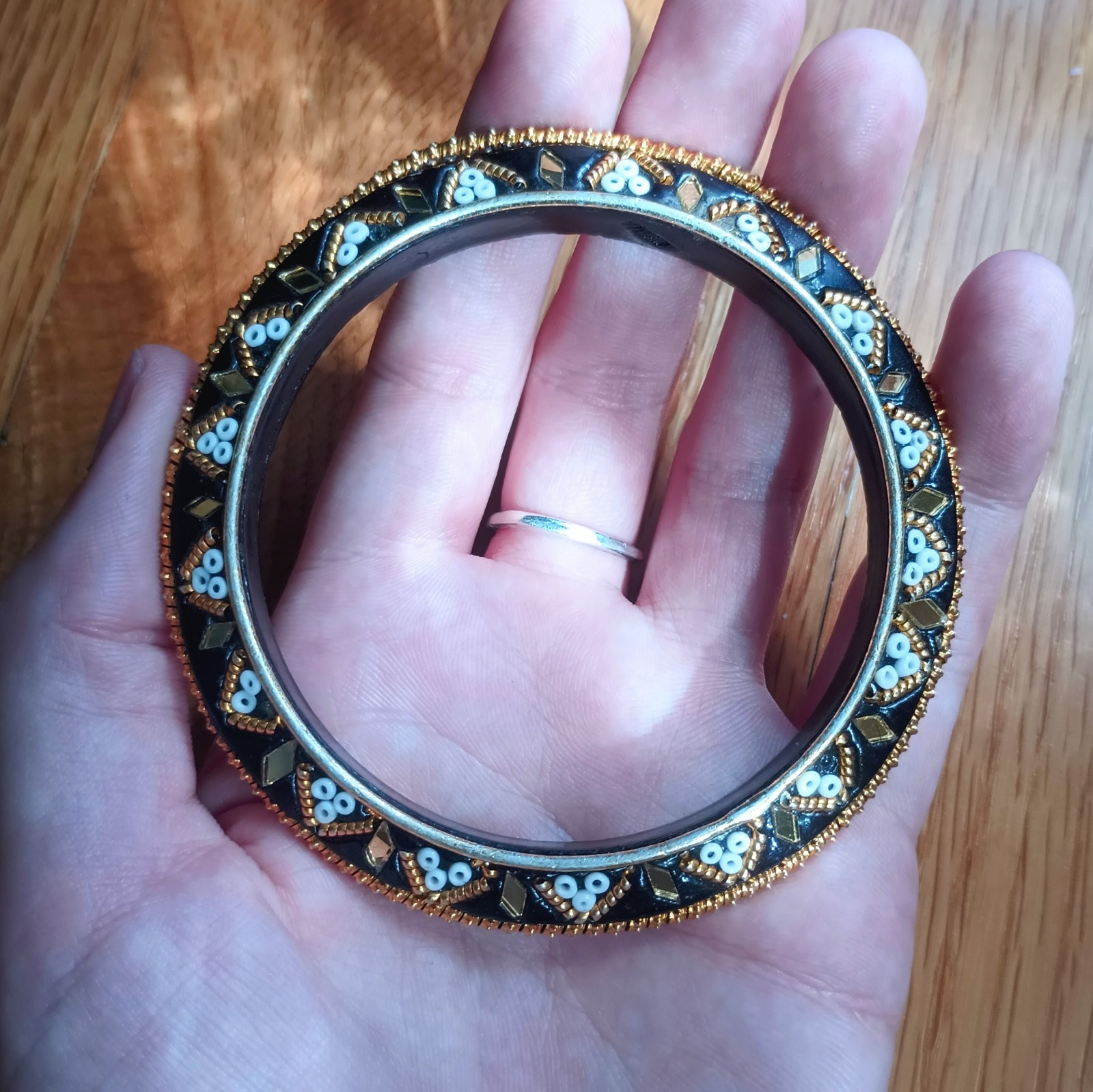 Indian Lac (Lakh) Bangle Black, White, & Gold Vintage Jaipur style Jewelry