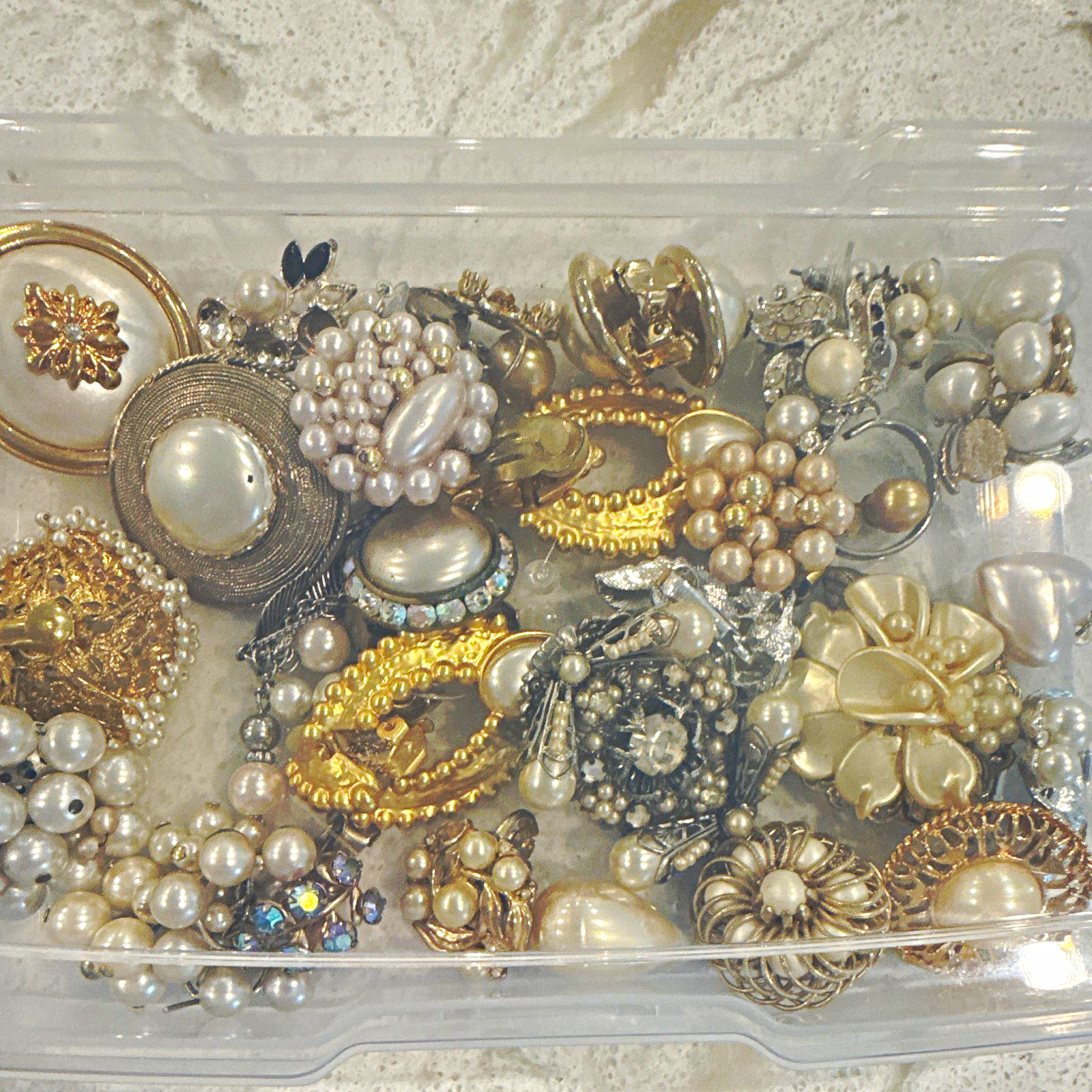 Mixed Fashion Jewelry Lot 20+ Pieces Faux Pearl Rhinestone Earrings Pins More