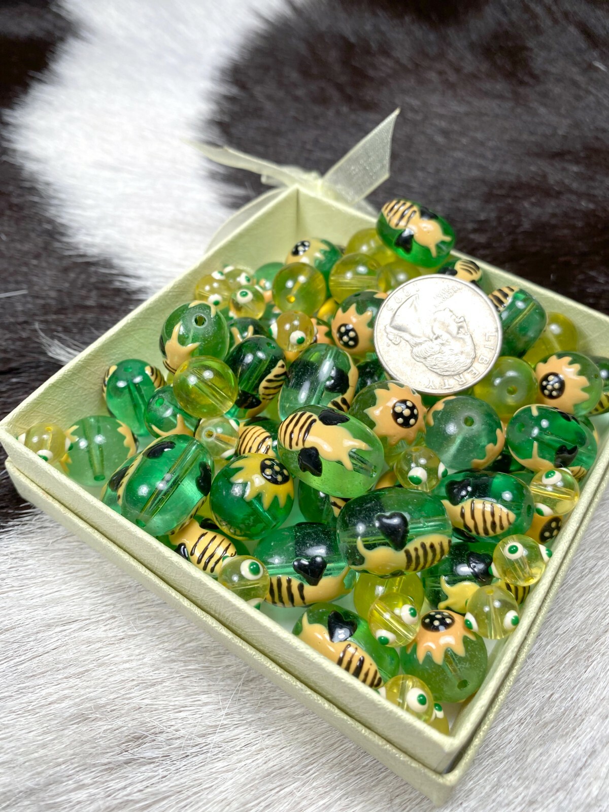 Bumble Bee Beads Glass Beads For Bracelet Making Garden 13mm Green Oval 20 pcs