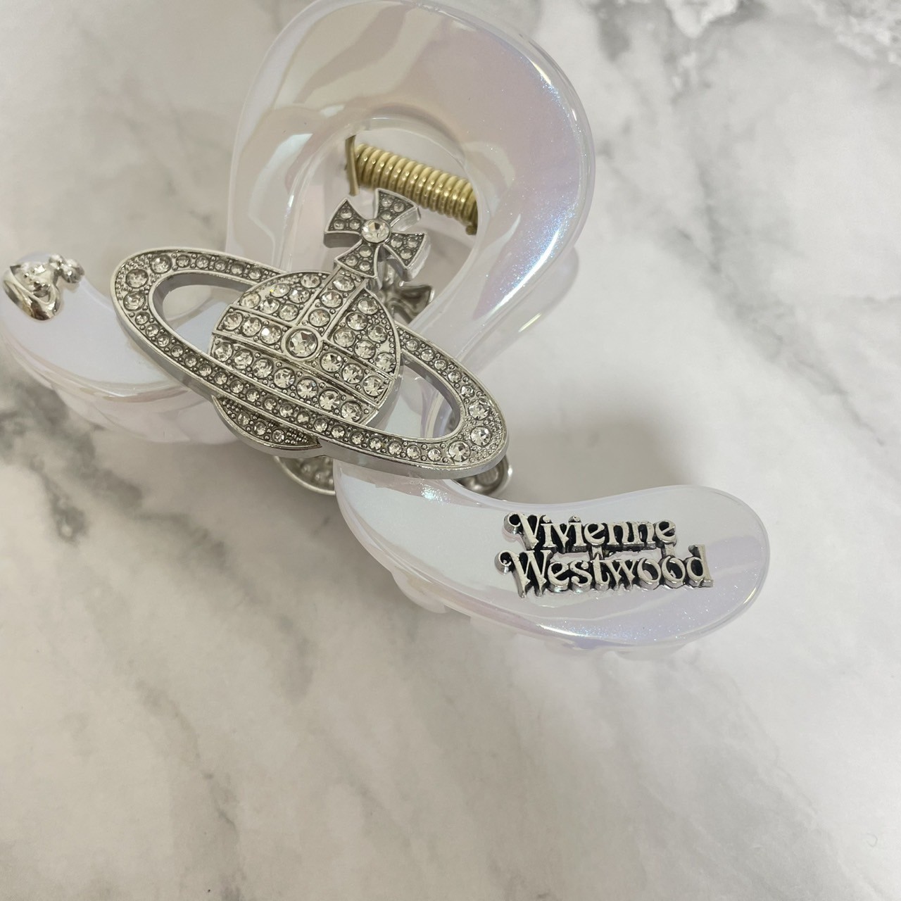 Vivienne Westwood Hair Clip Orb 11 x 6.5 x 3.6cm Plastic White Silver
