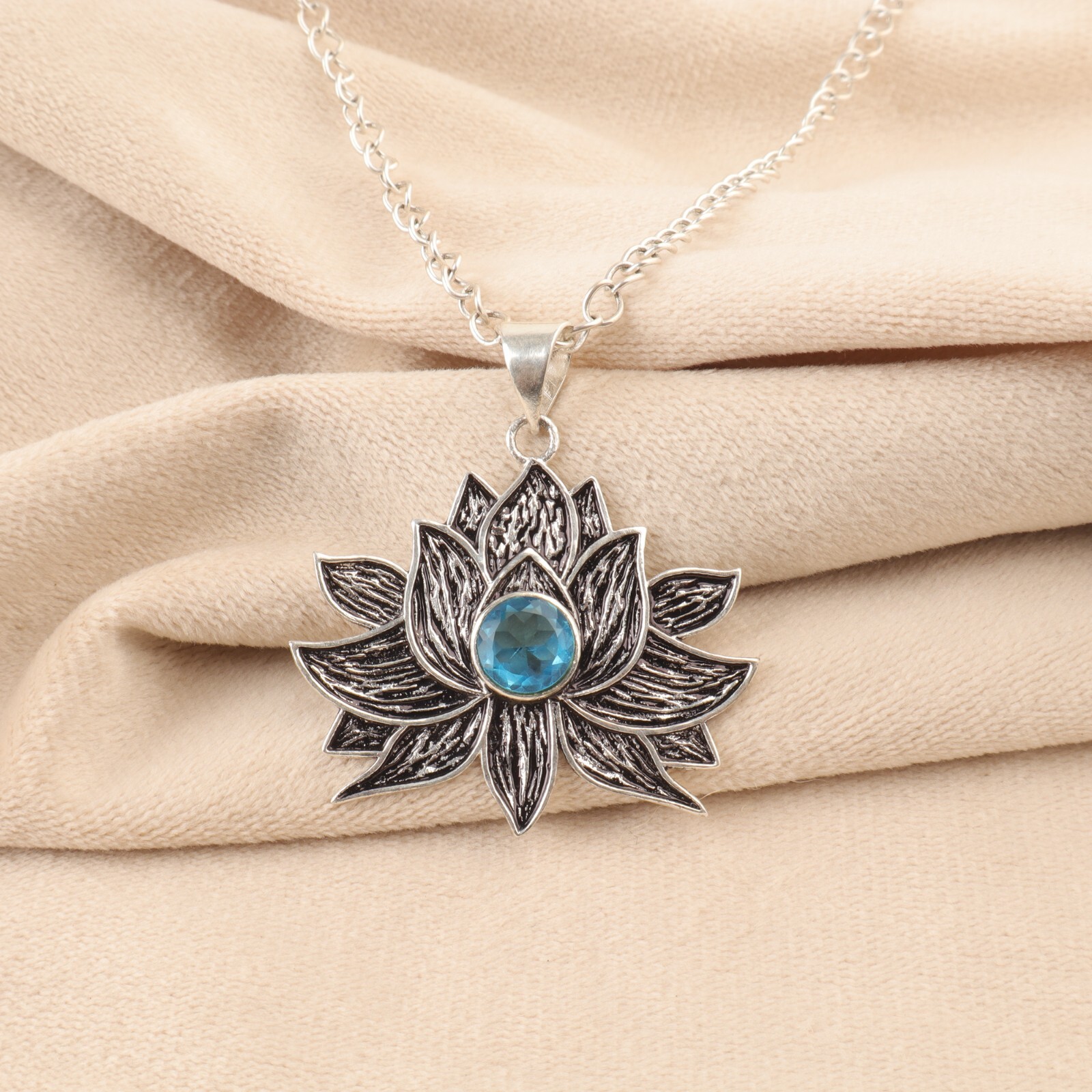 925 Silver Round Cut Natural Swiss Blue Topaz Birthday Art Deco Pendant Jewelry