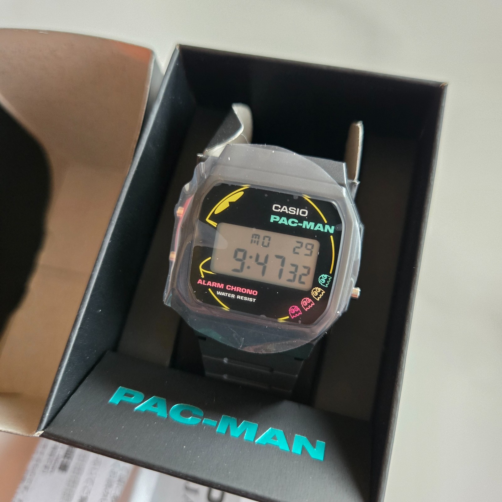Brand New Casio PAC-MAN Collaboration F-91WPC-1AJR Men’s Black Watch From Japan
