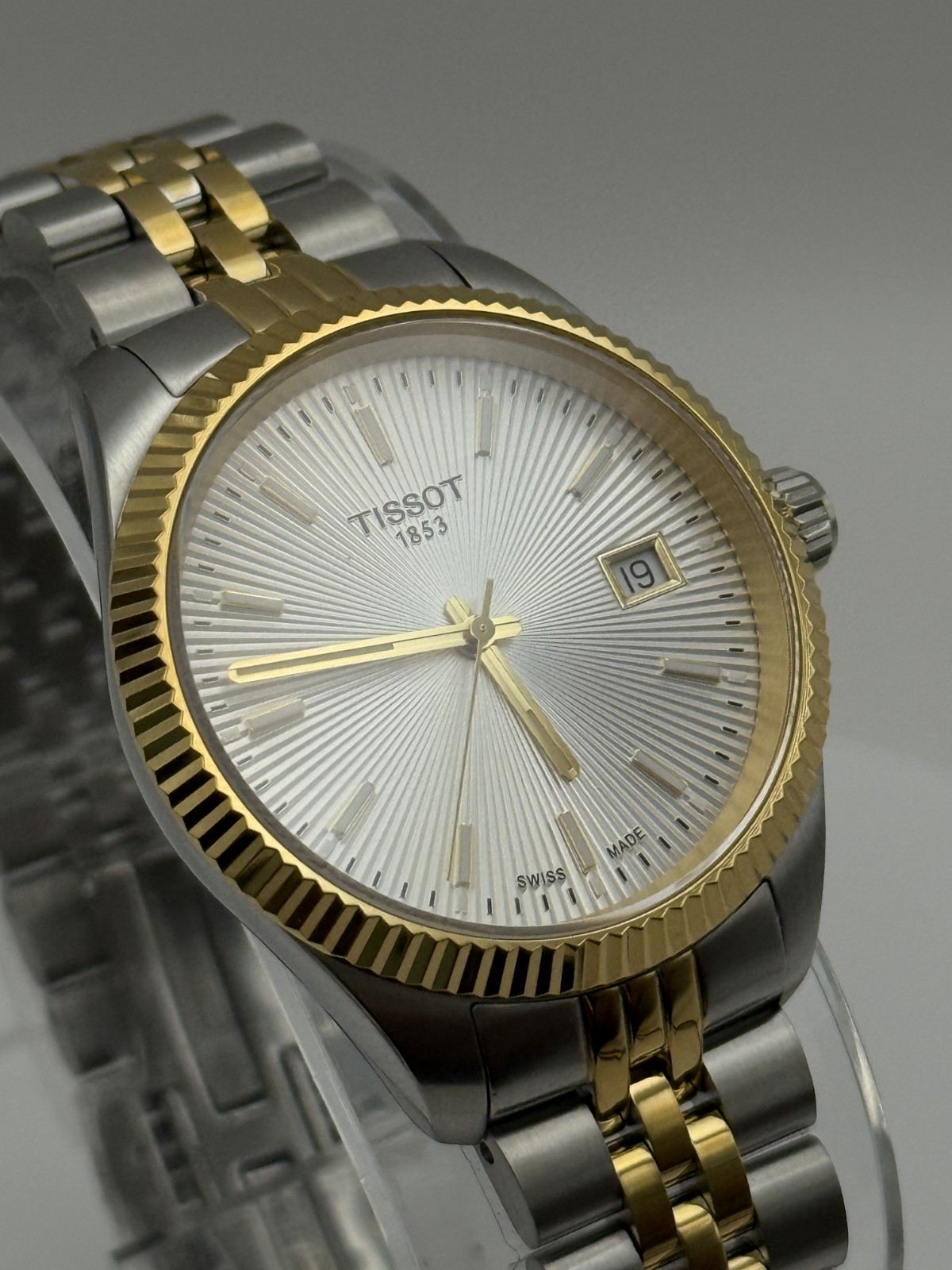 Tissot Ballade Quartz Silver Dial Ladies 34mm. Watch T1562102203100