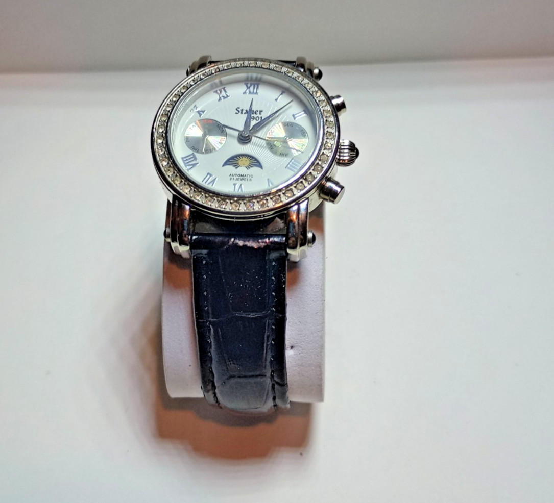 WOMANS STAUER SUN MOON PHASE AUTOMATIC WATCH 21 JEWELS TY2869S DAY DATE