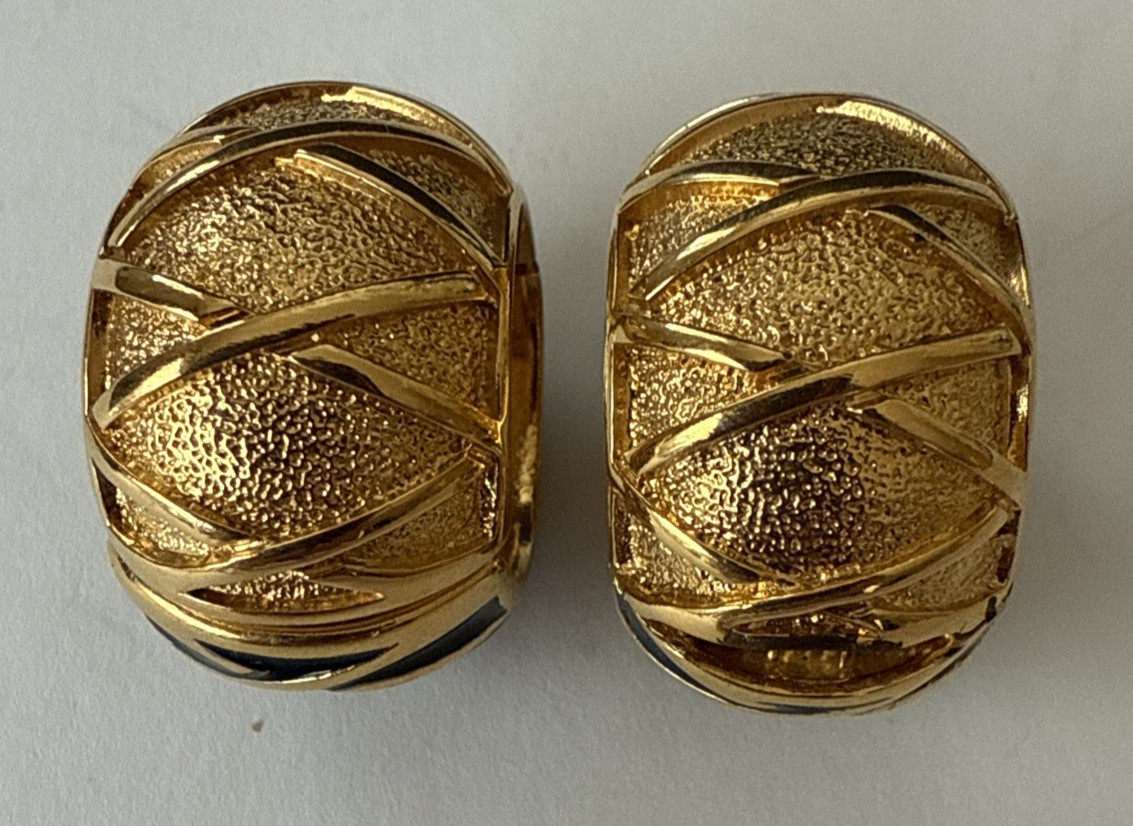 Vintage St John Hinged Enamel Hoop Earrings Gold Tone None Pierced
